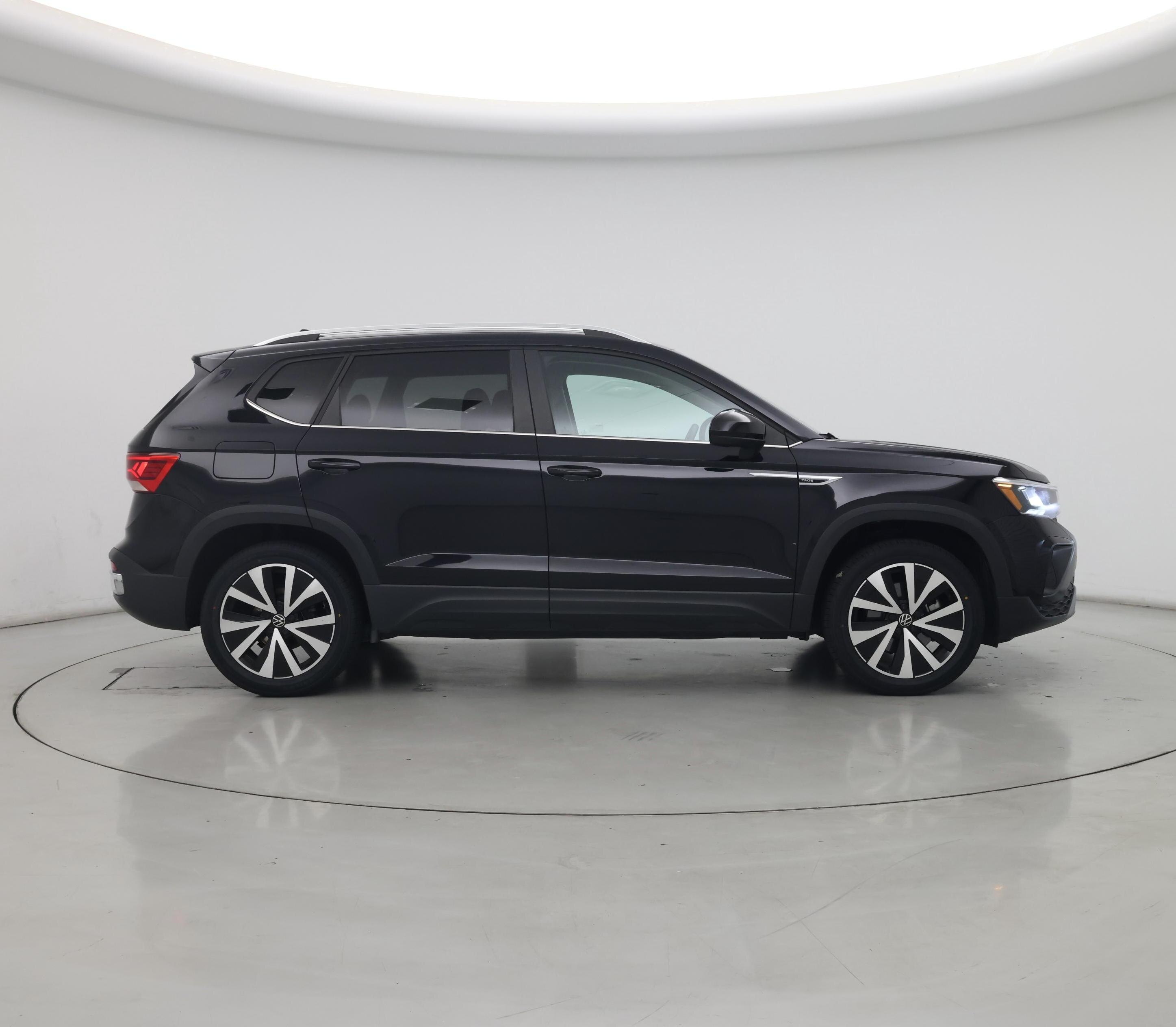 Thumbnail: 2022 Volkswagen Taos - 7