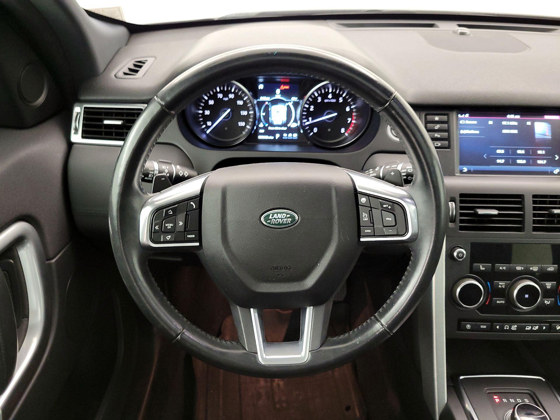 Thumbnail: 2018 Land Rover Discovery Sport - 10