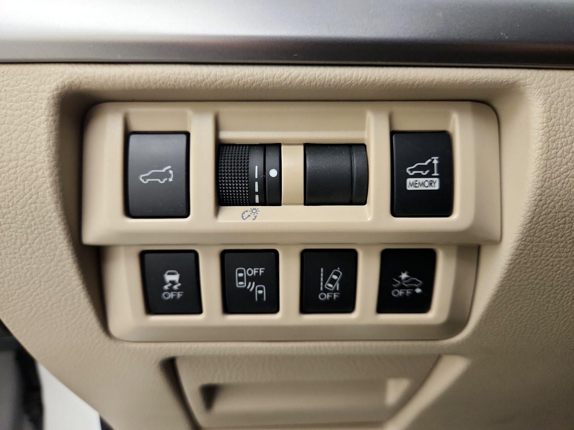 Thumbnail: 2019 Subaru Outback - 13