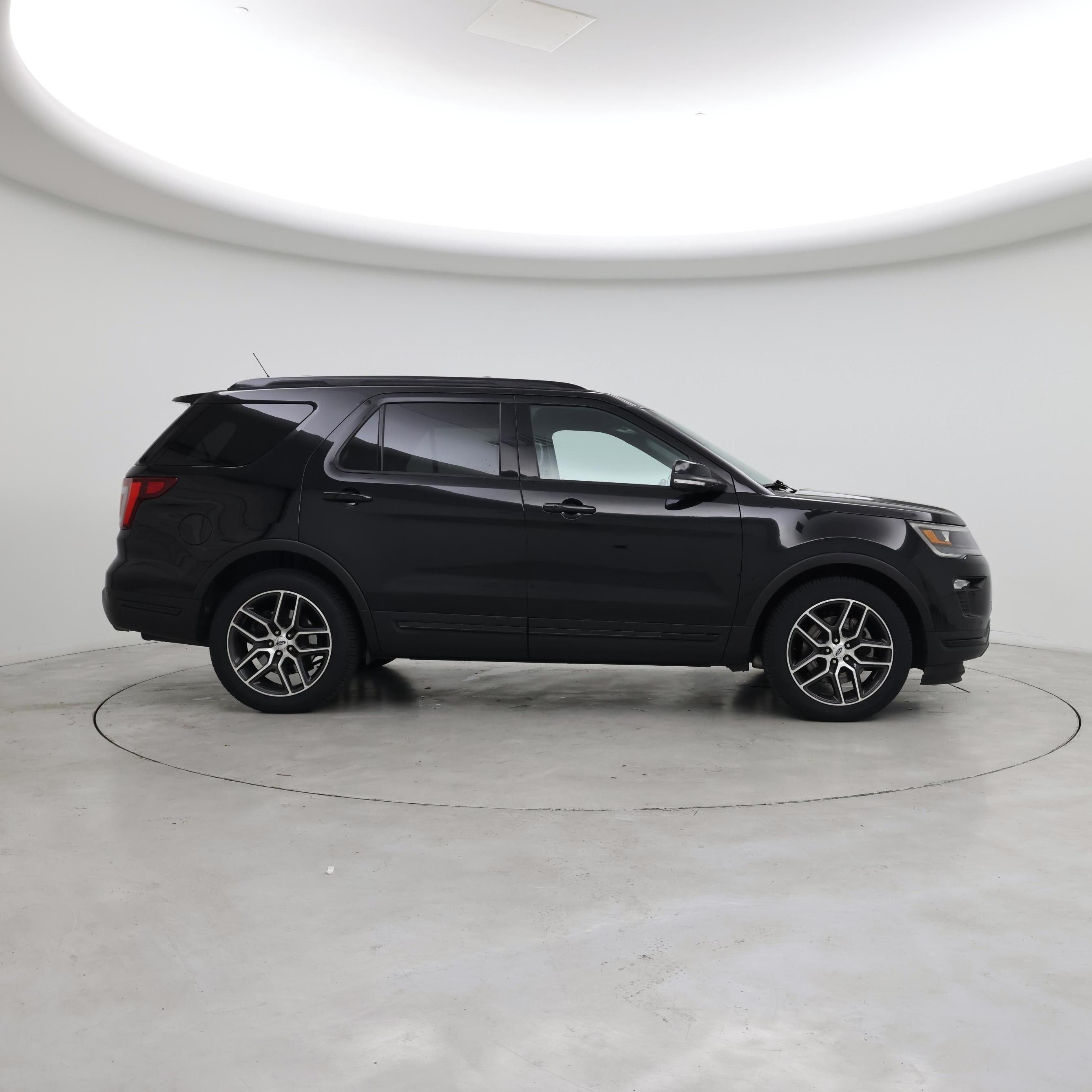 Thumbnail: 2018 Ford Explorer - 7