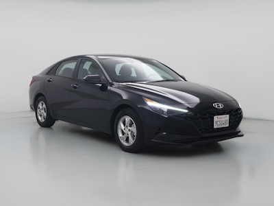 Black 2023 Hyundai Elantra SE