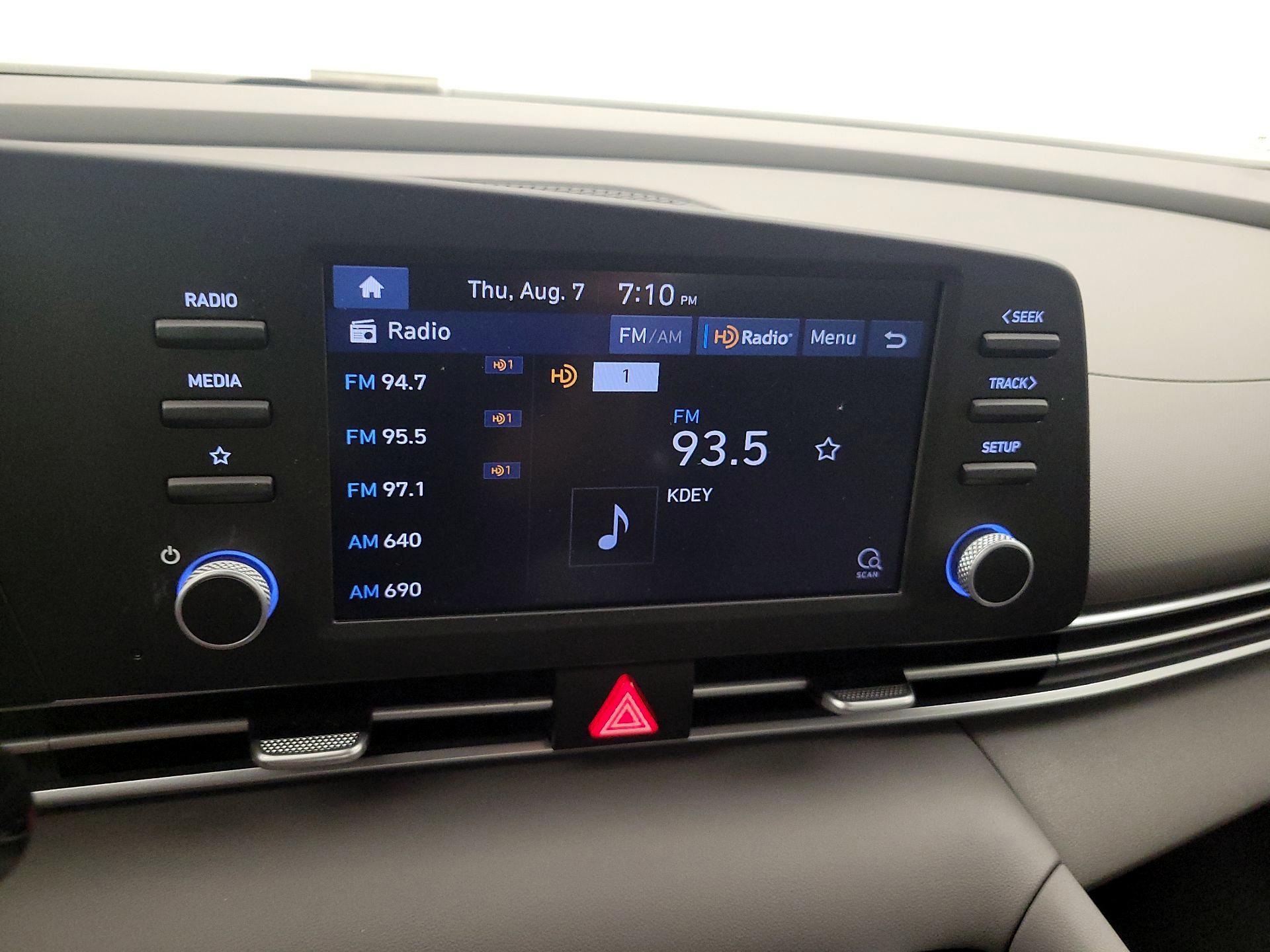 Thumbnail: 2023 Hyundai Elantra - 15