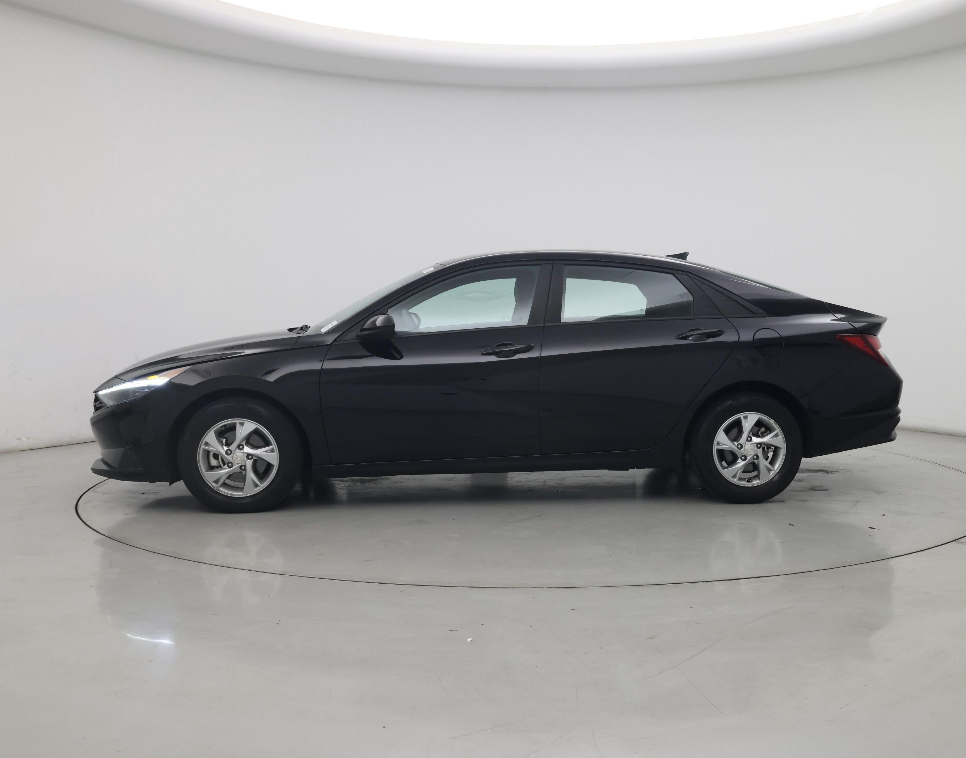 Thumbnail: 2023 Hyundai Elantra - 3