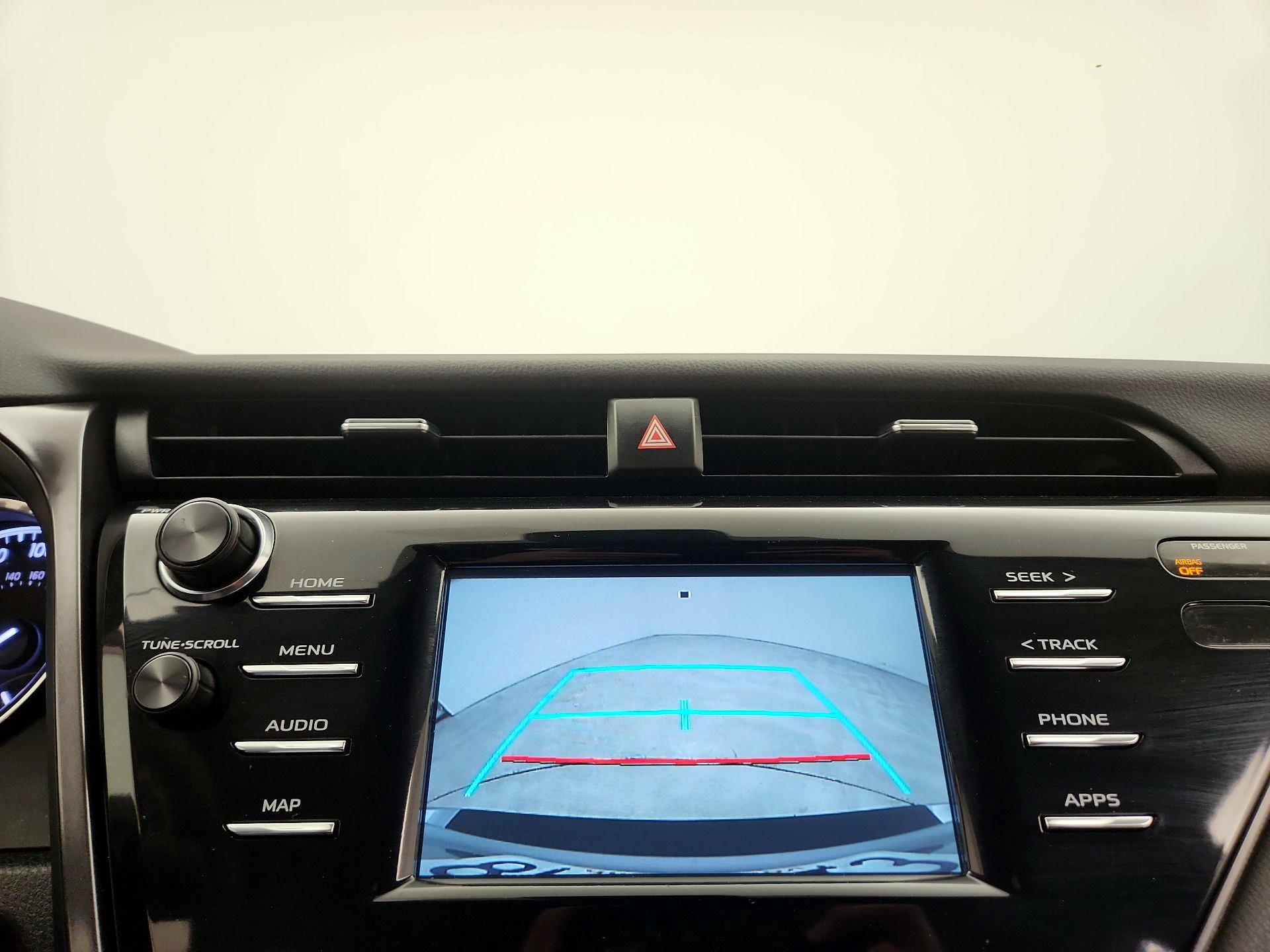 Thumbnail: 2019 Toyota Camry - 14