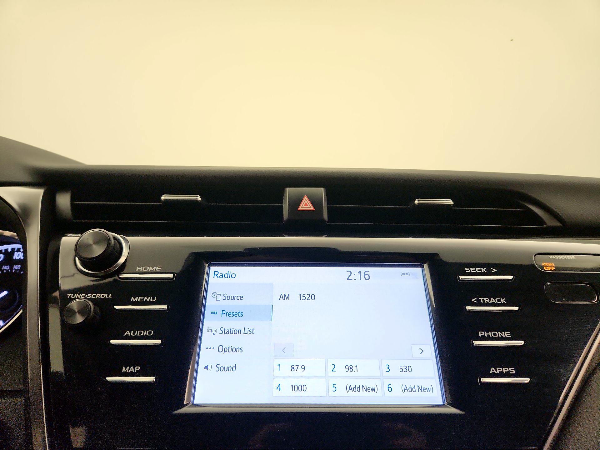 Thumbnail: 2019 Toyota Camry - 15