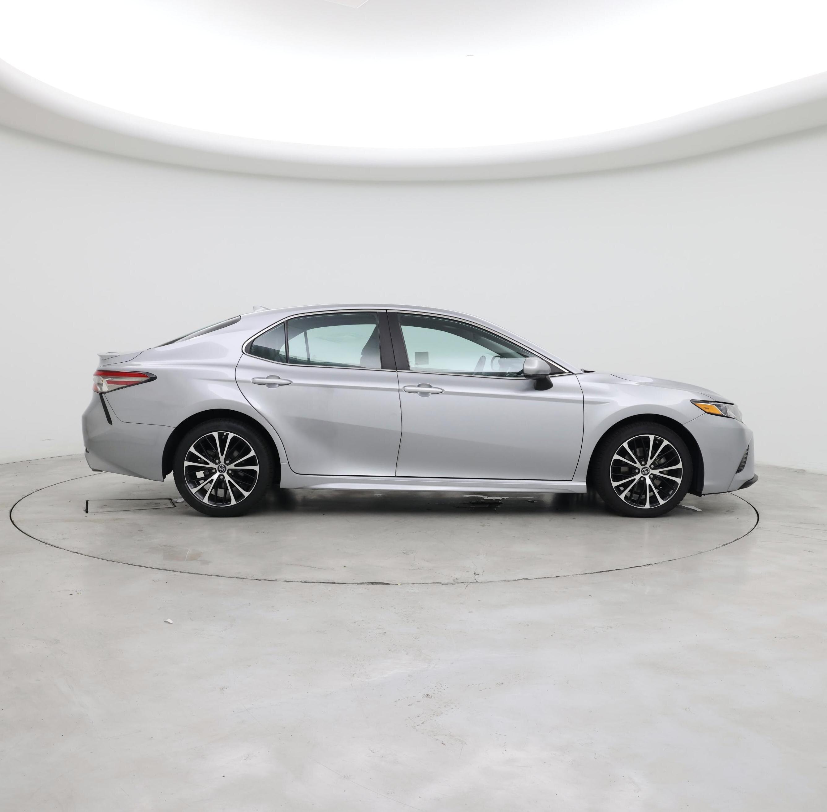 Thumbnail: 2019 Toyota Camry - 7