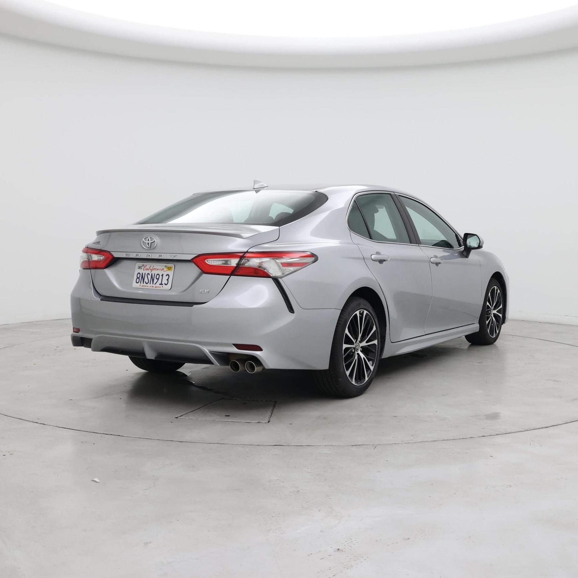 Thumbnail: 2019 Toyota Camry - 8