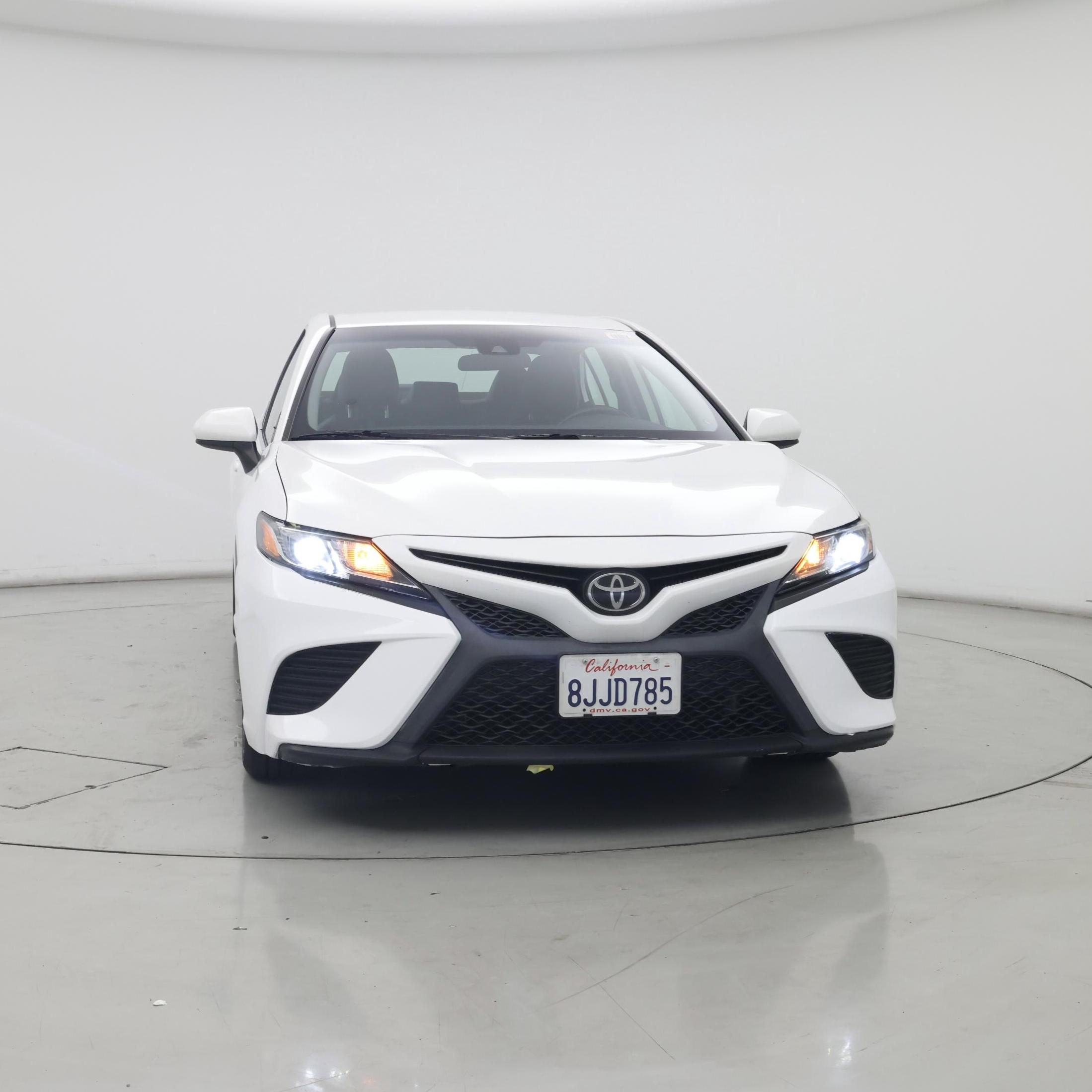 Thumbnail: 2019 Toyota Camry - 5