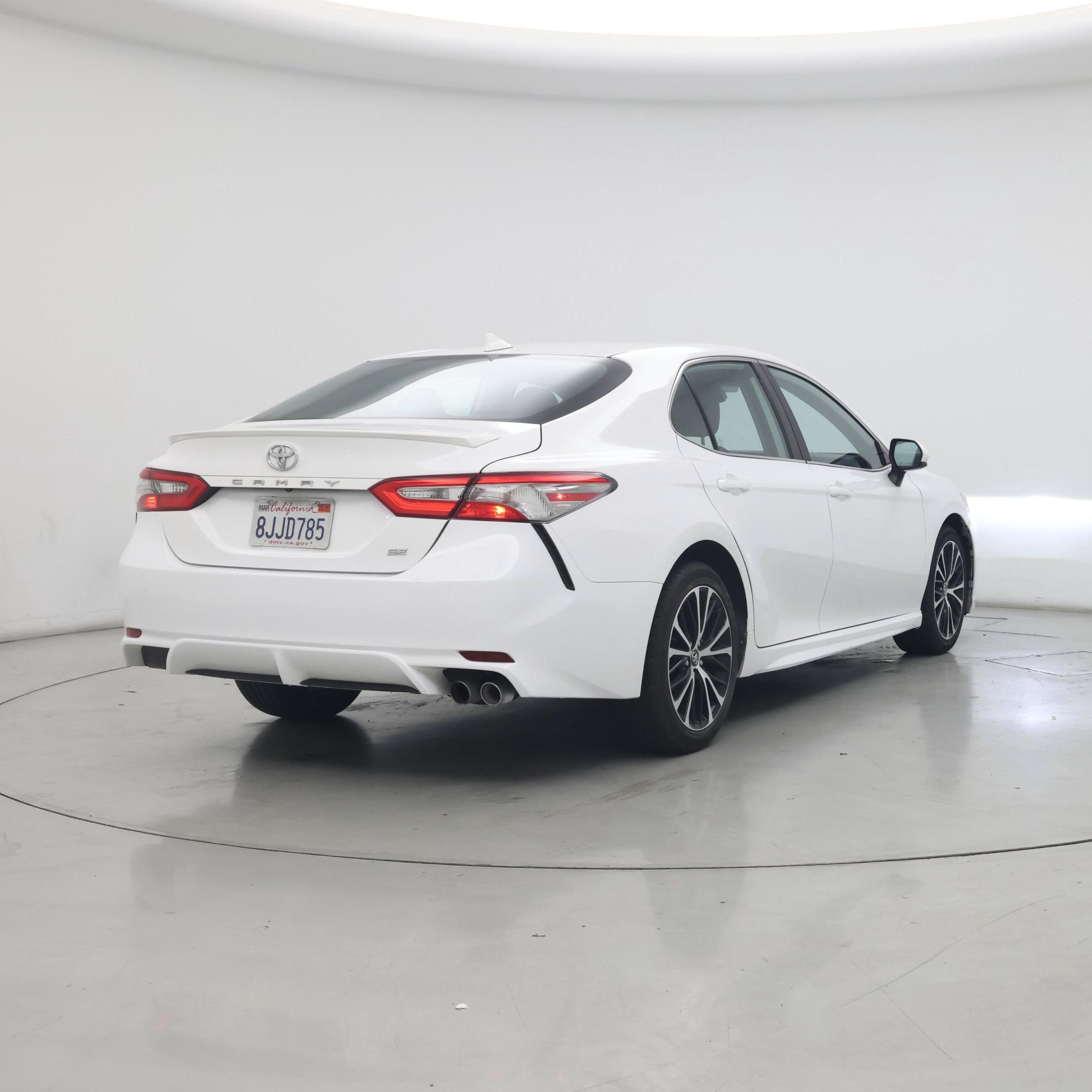 Thumbnail: 2019 Toyota Camry - 8