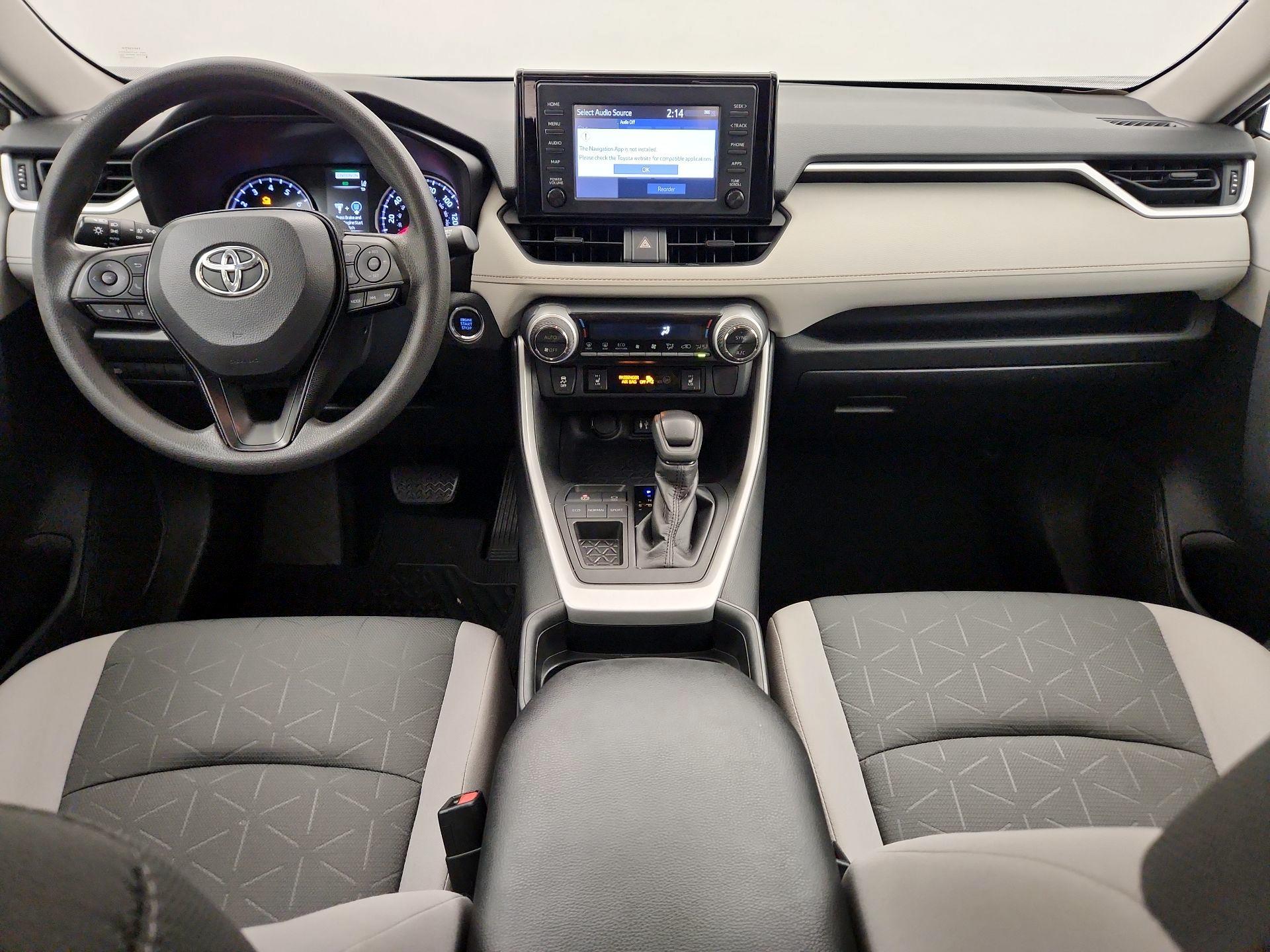 Thumbnail: 2019 Toyota RAV4 - 9