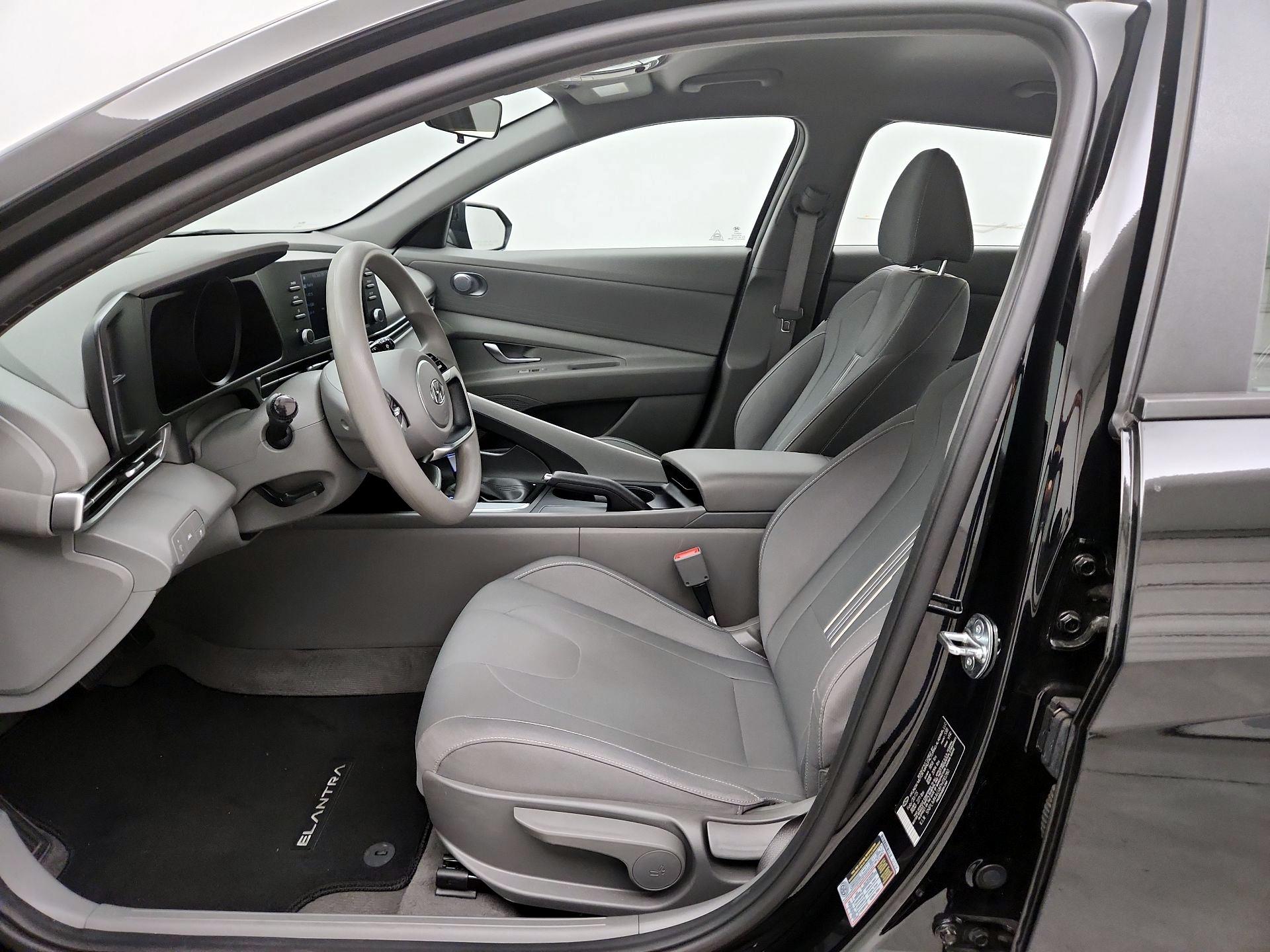 Thumbnail: 2023 Hyundai Elantra - 11