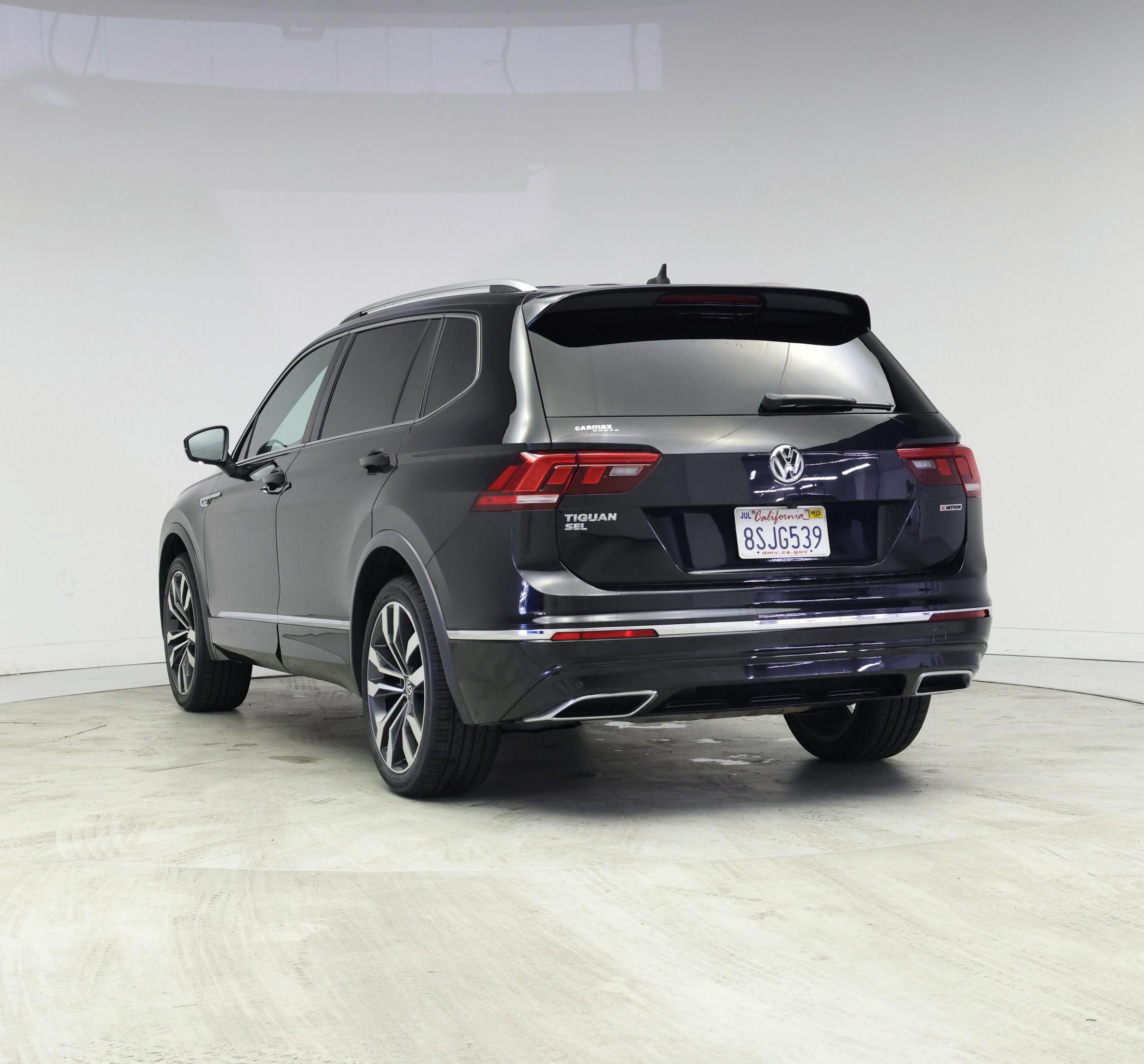Thumbnail: 2020 Volkswagen Tiguan - 2