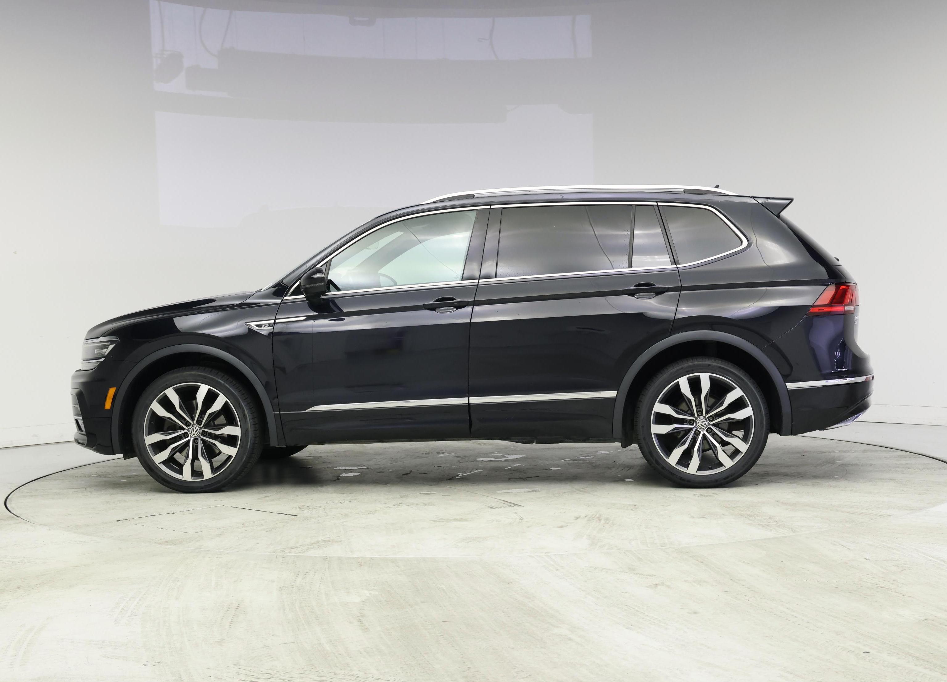 Thumbnail: 2020 Volkswagen Tiguan - 3