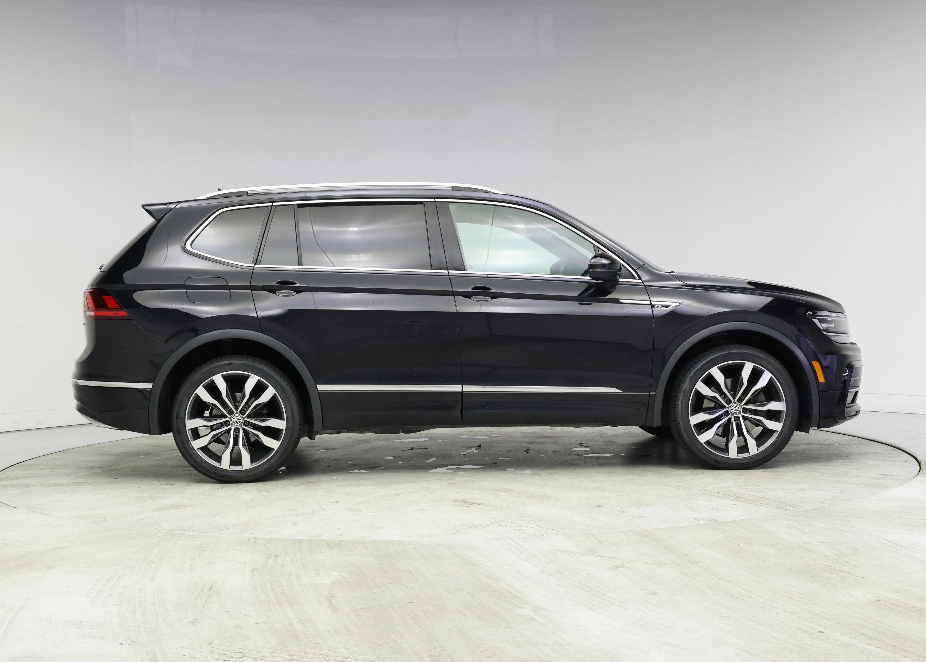 Thumbnail: 2020 Volkswagen Tiguan - 7