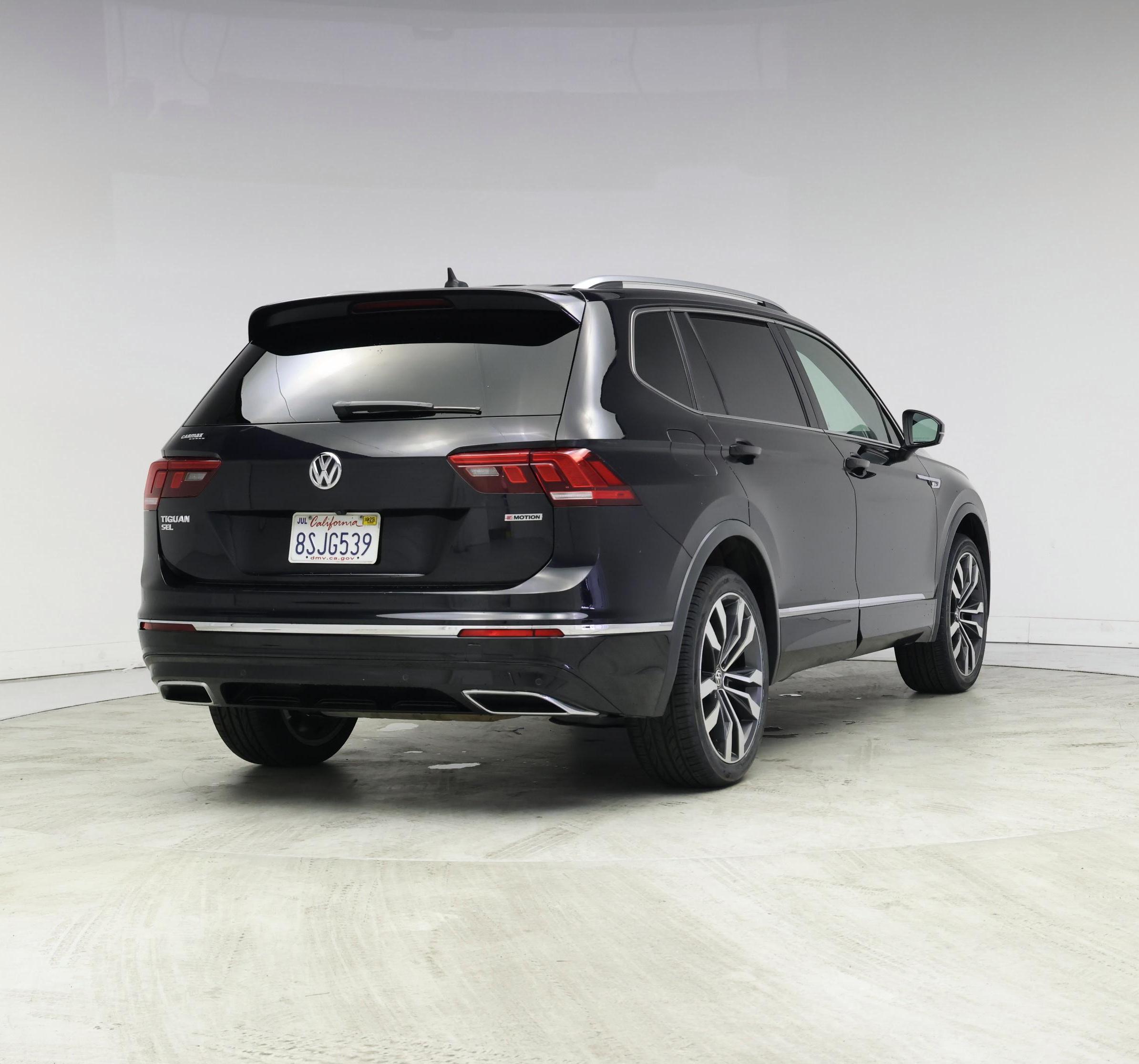 Thumbnail: 2020 Volkswagen Tiguan - 8