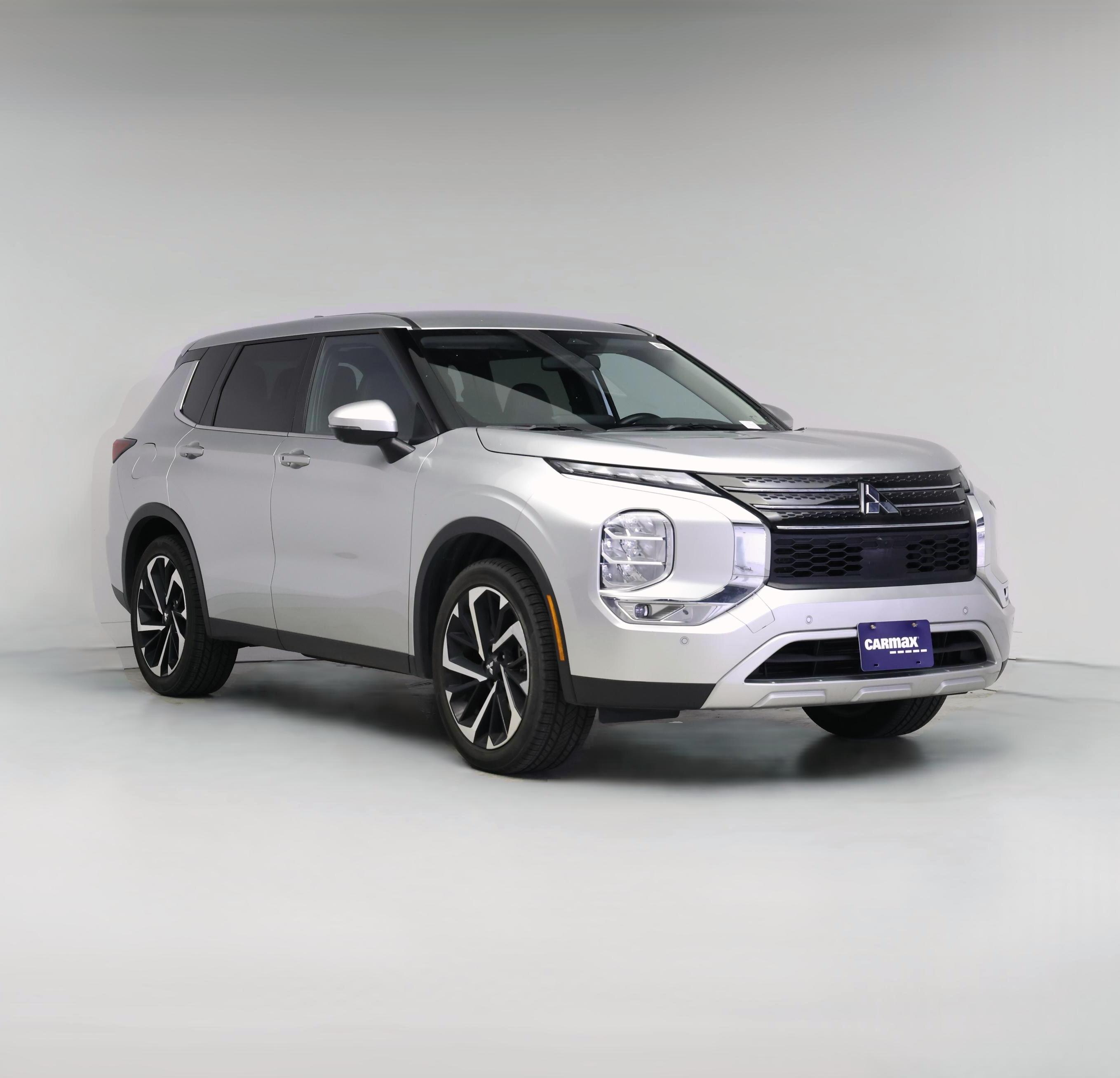 Thumbnail: 2024 Mitsubishi Outlander - 1