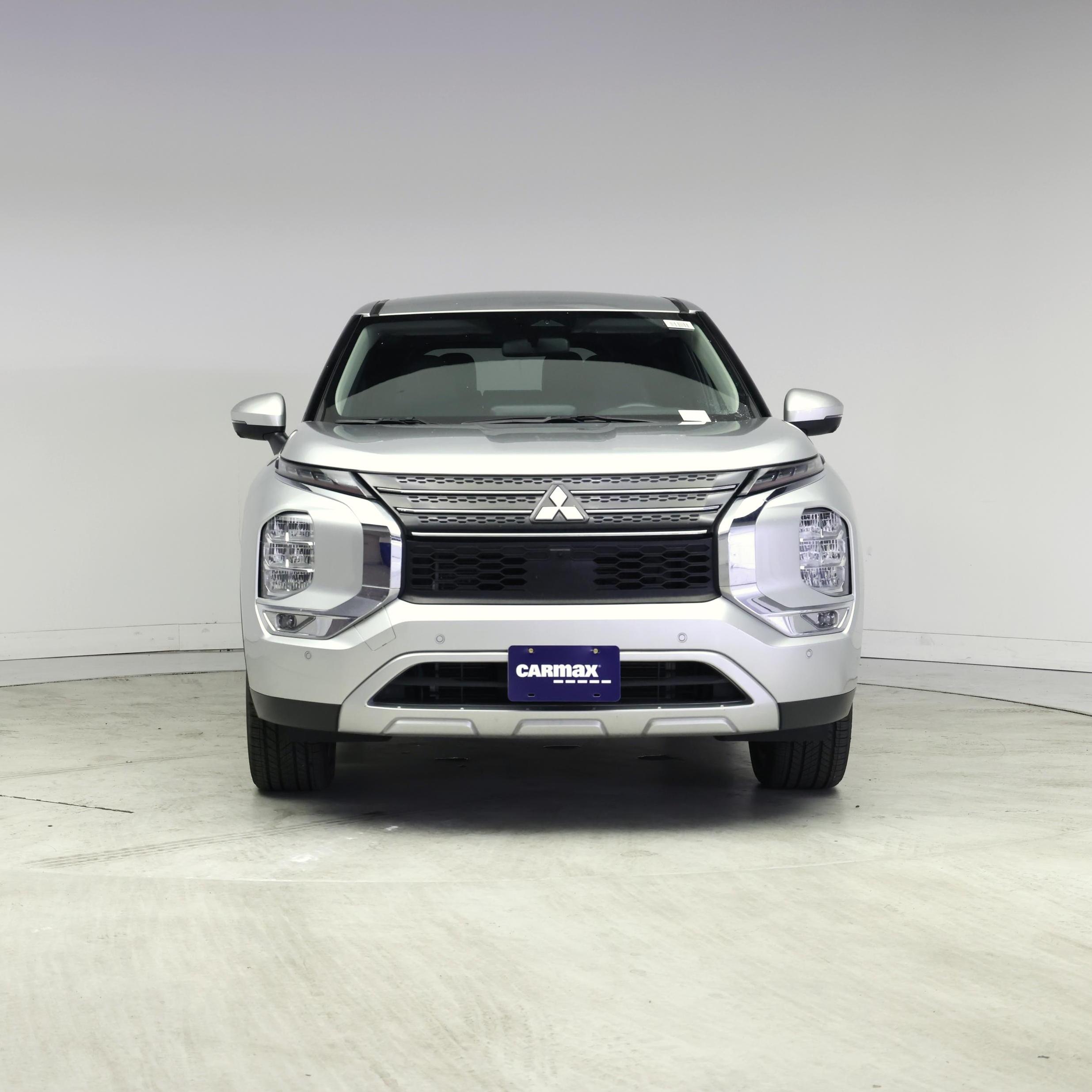 Thumbnail: 2024 Mitsubishi Outlander - 5