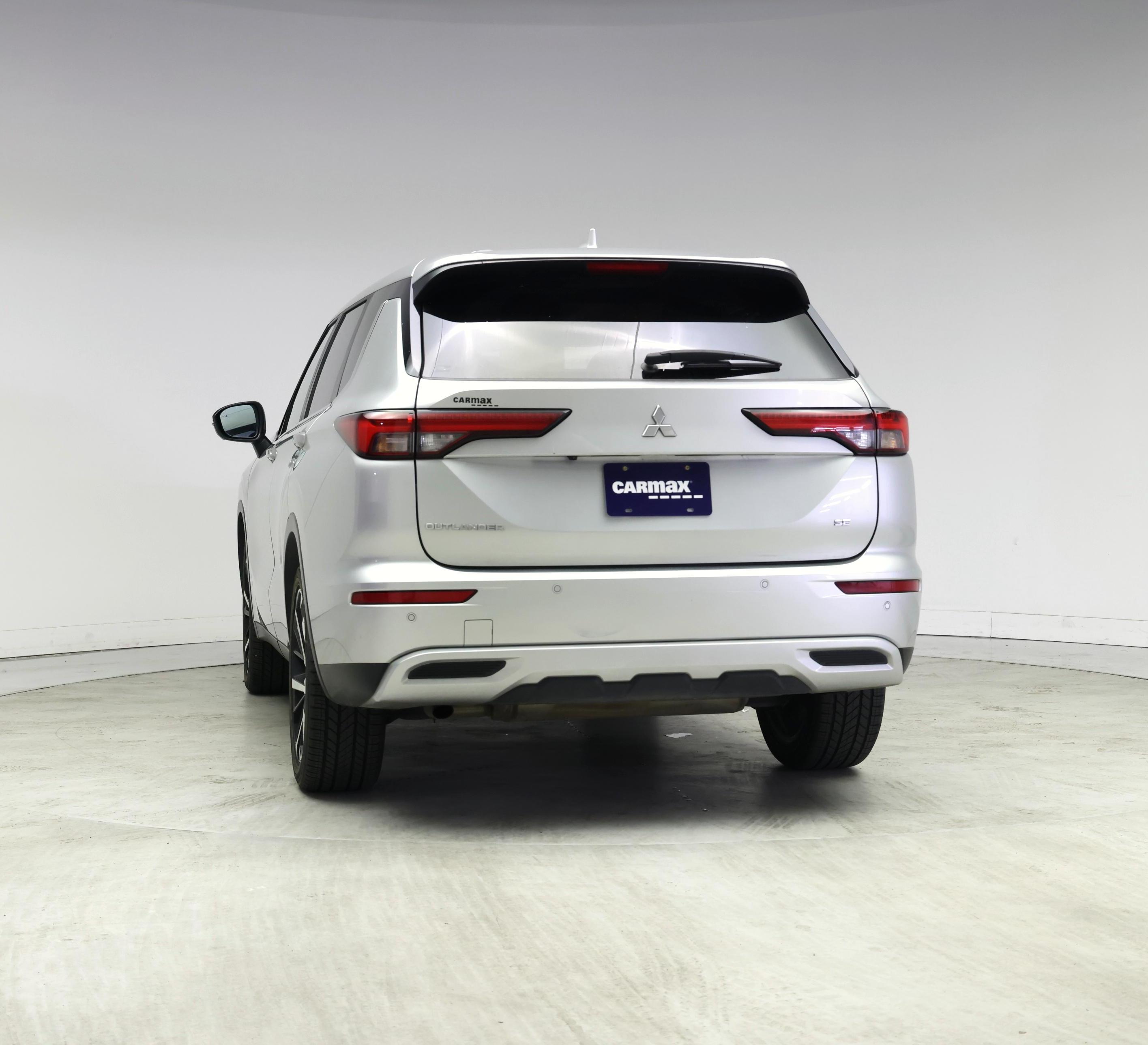 Thumbnail: 2024 Mitsubishi Outlander - 6
