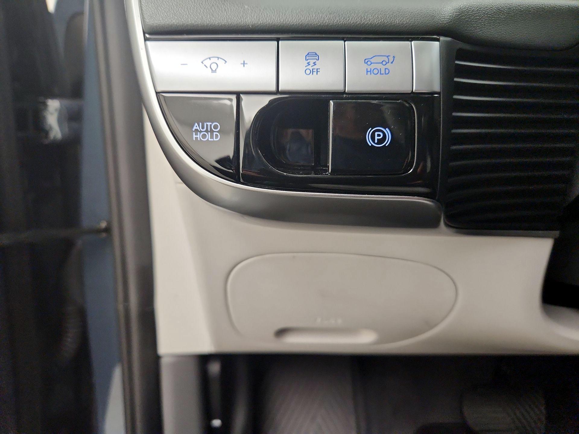 Thumbnail: 2023 Hyundai Ioniq 5 - 13