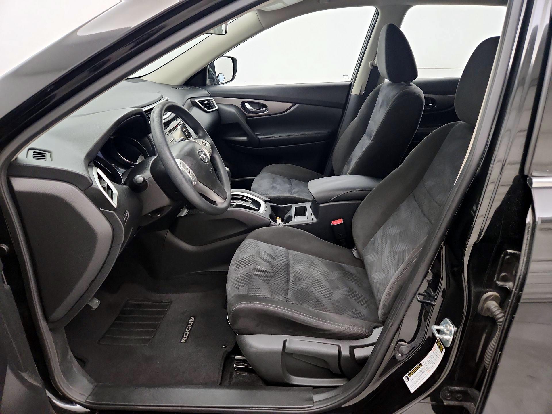 Thumbnail: 2015 Nissan Rogue - 11