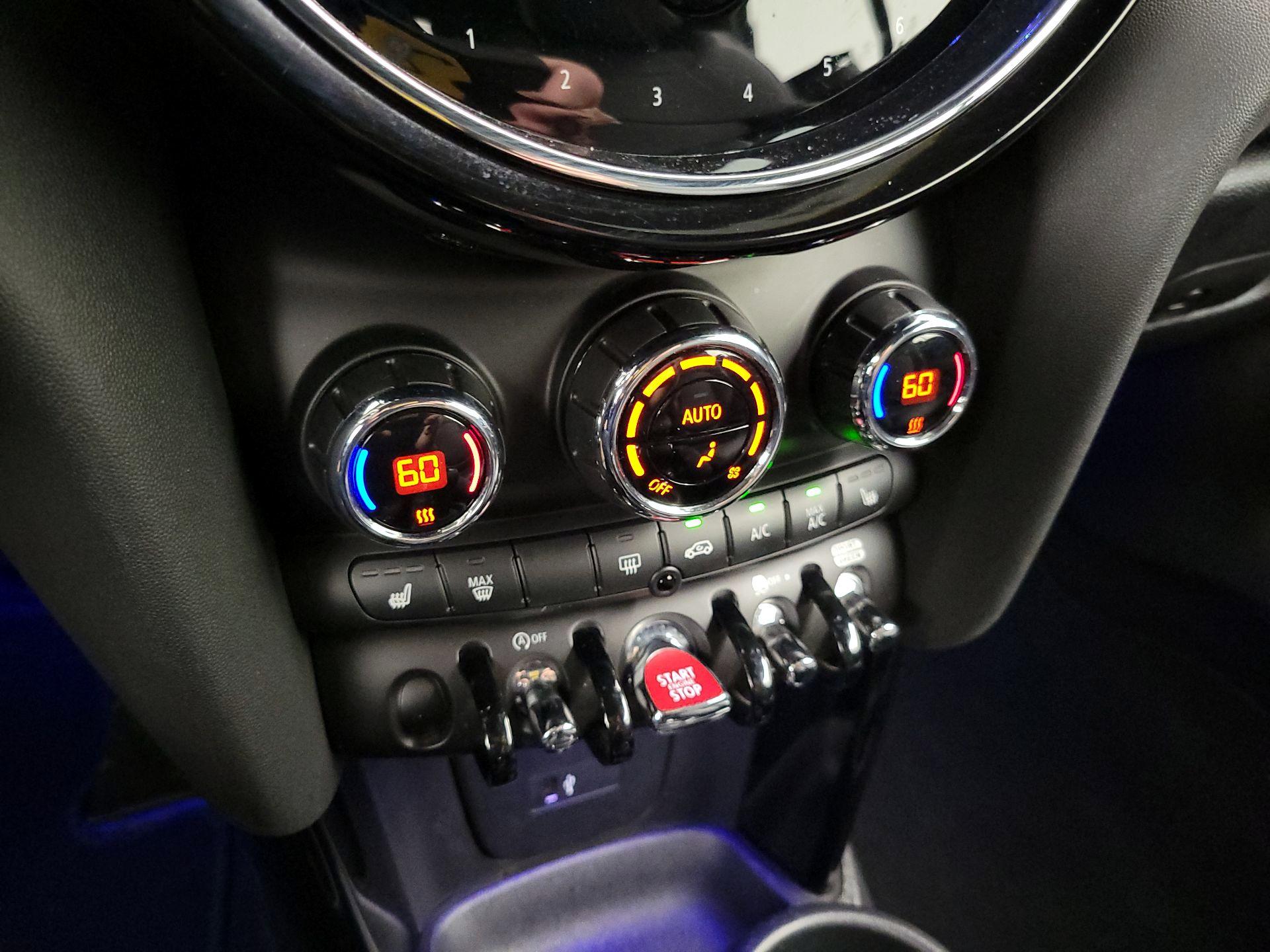 Thumbnail: 2023 MINI Cooper - 16