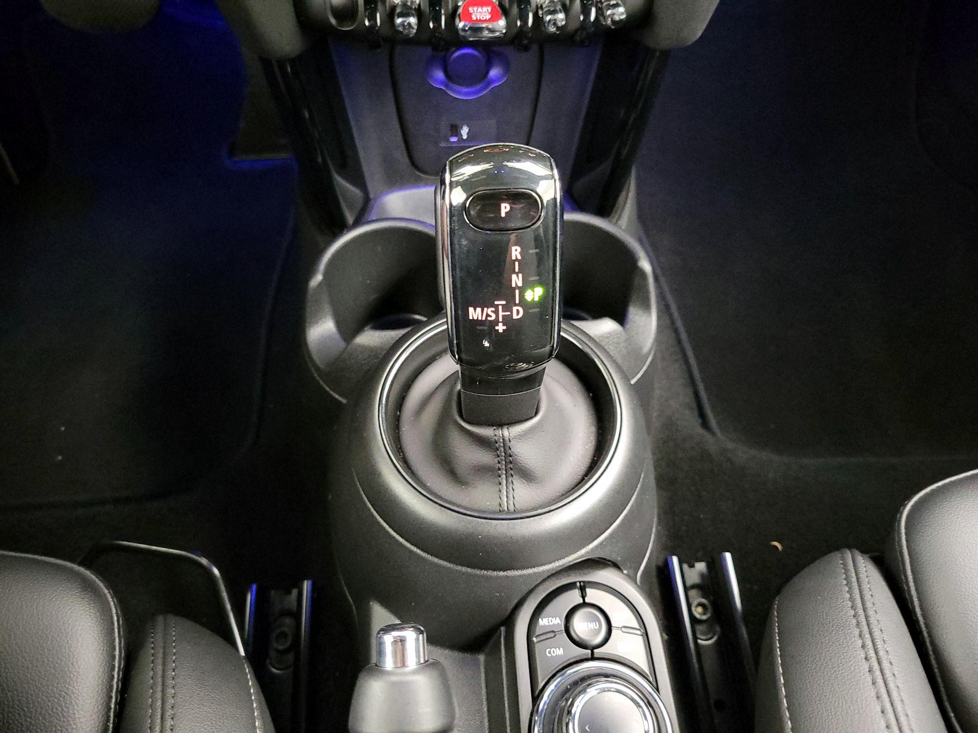 Thumbnail: 2023 MINI Cooper - 17