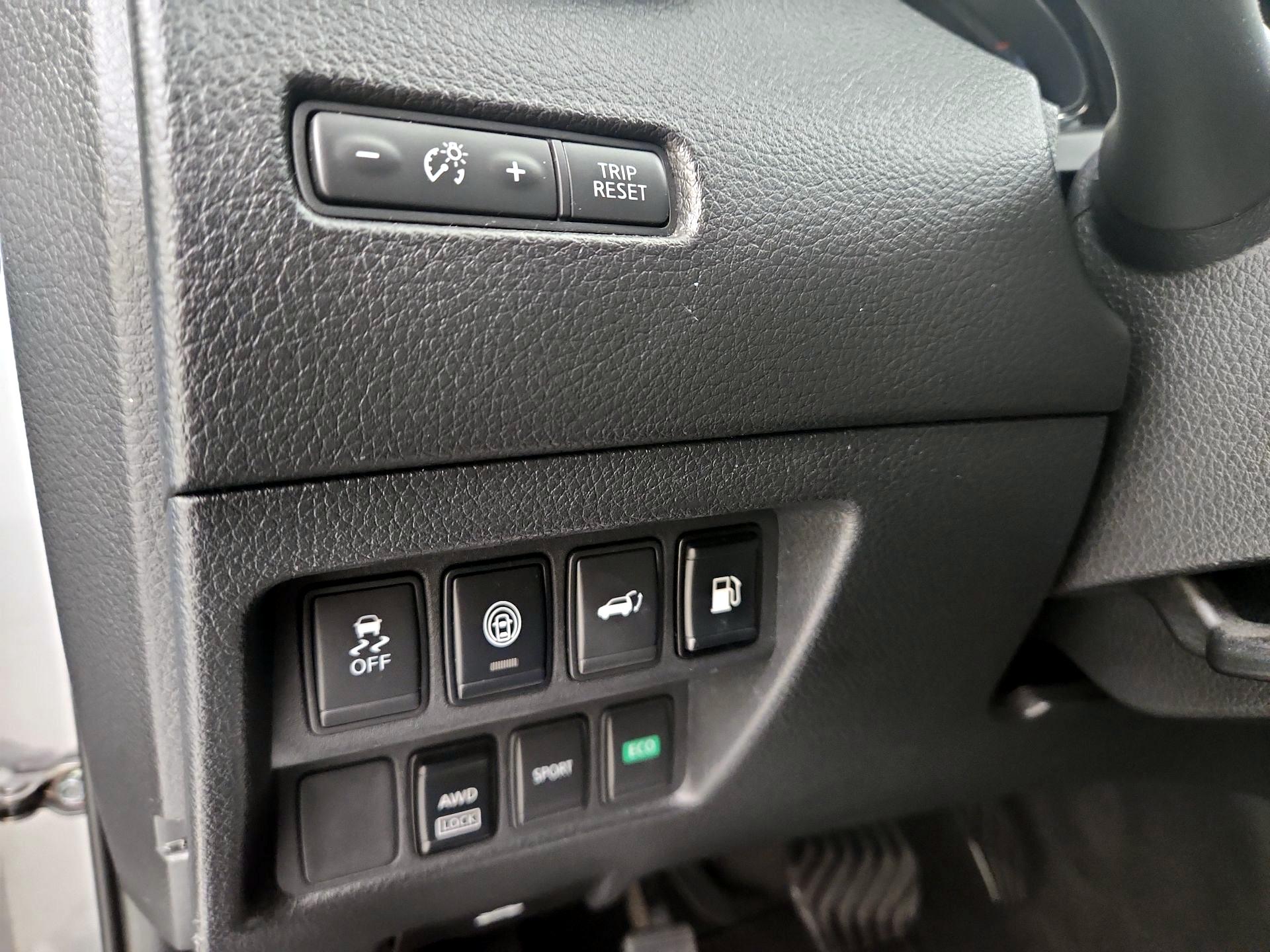 Thumbnail: 2019 Nissan Rogue - 13