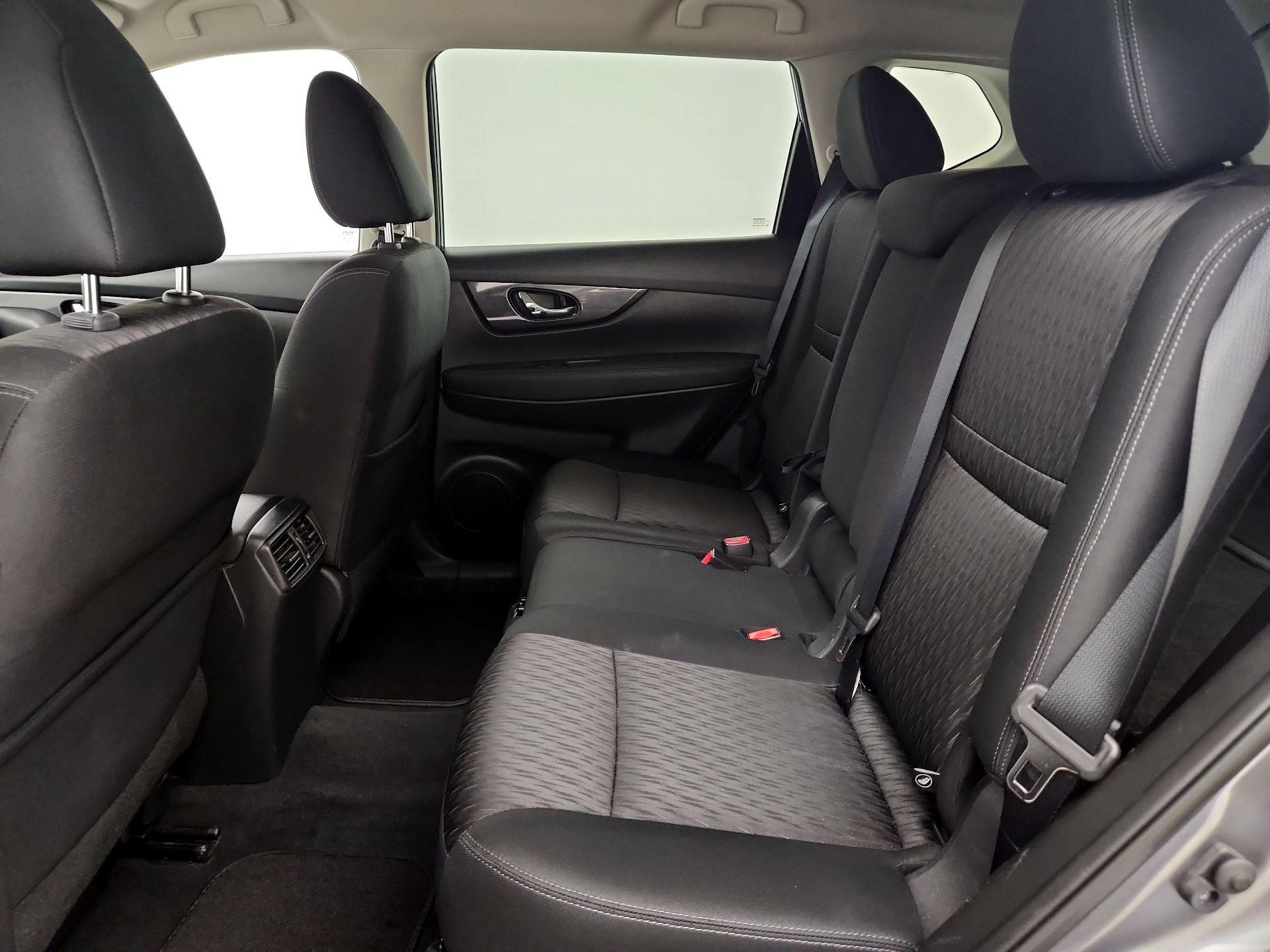 Thumbnail: 2019 Nissan Rogue - 19