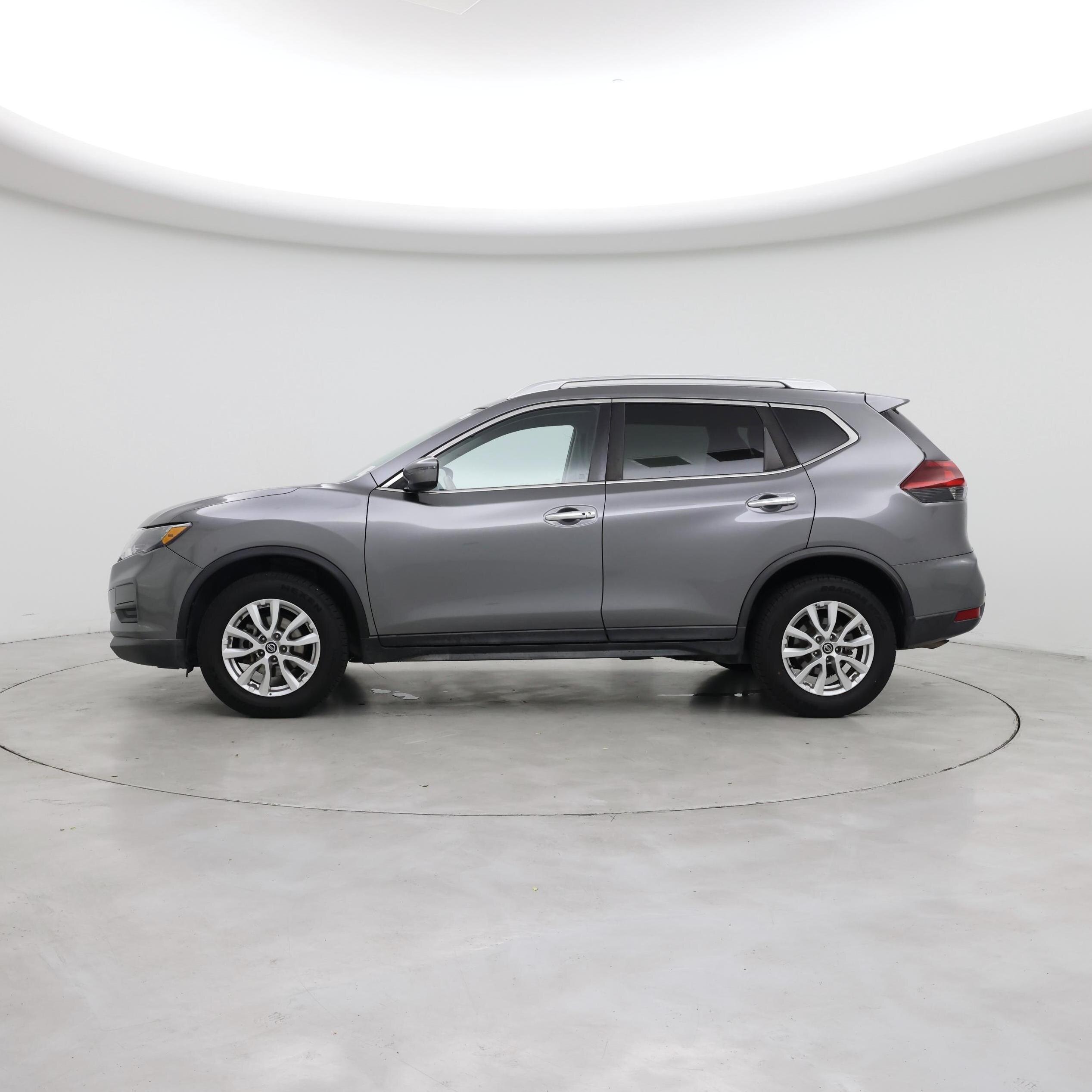 Thumbnail: 2019 Nissan Rogue - 3