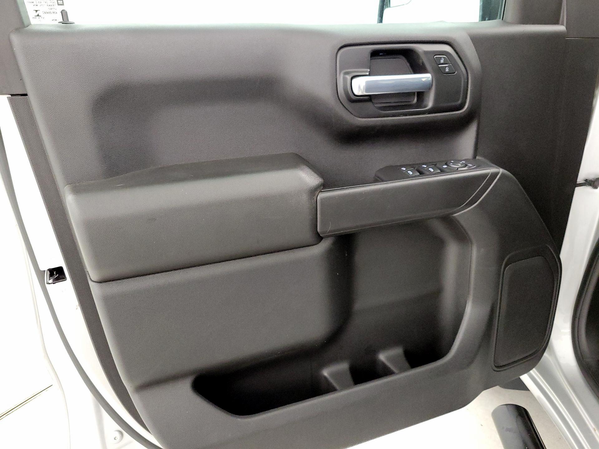 Thumbnail: 2021 Chevrolet Silverado 1500 - 12