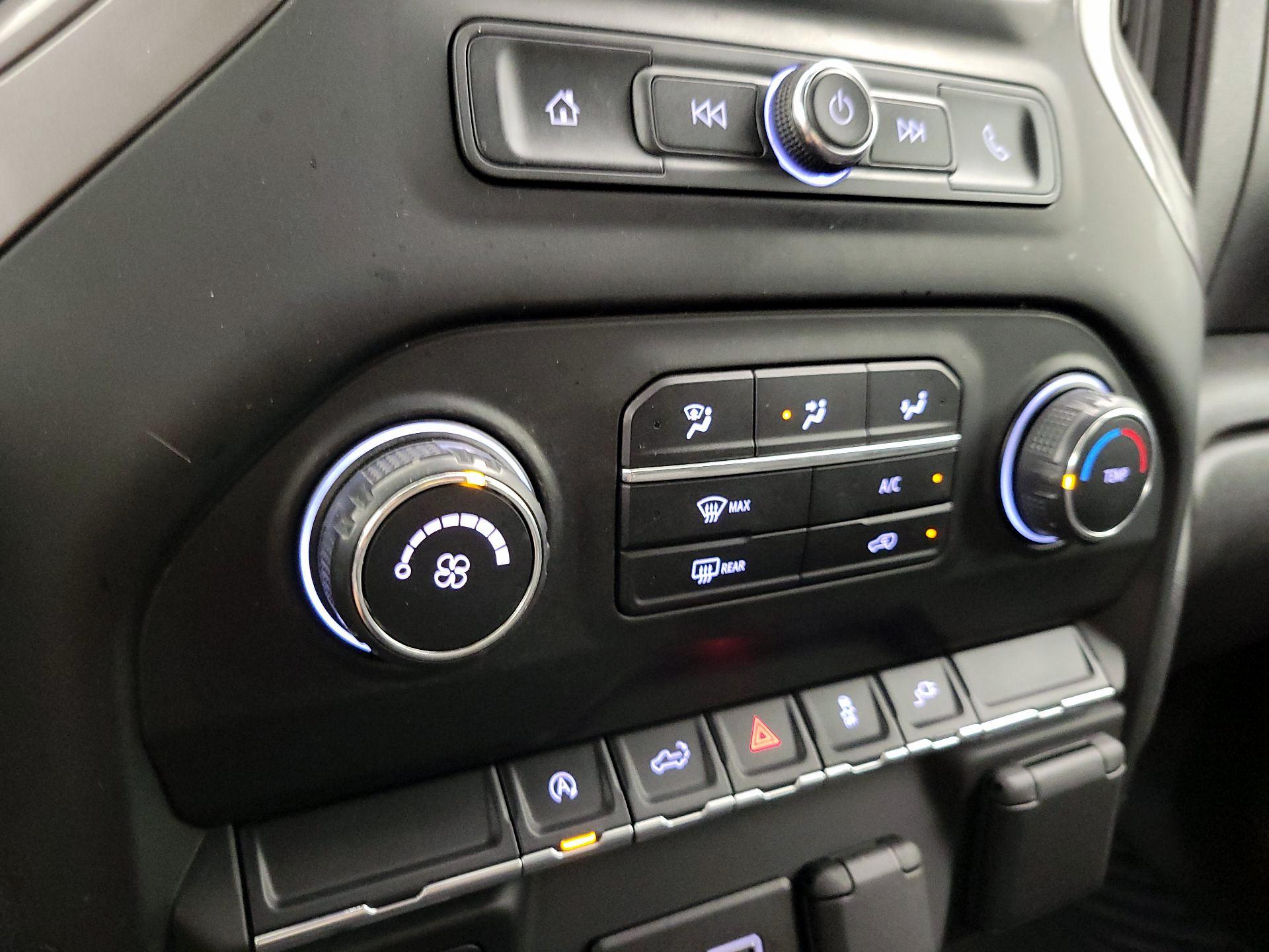 Thumbnail: 2021 Chevrolet Silverado 1500 - 16