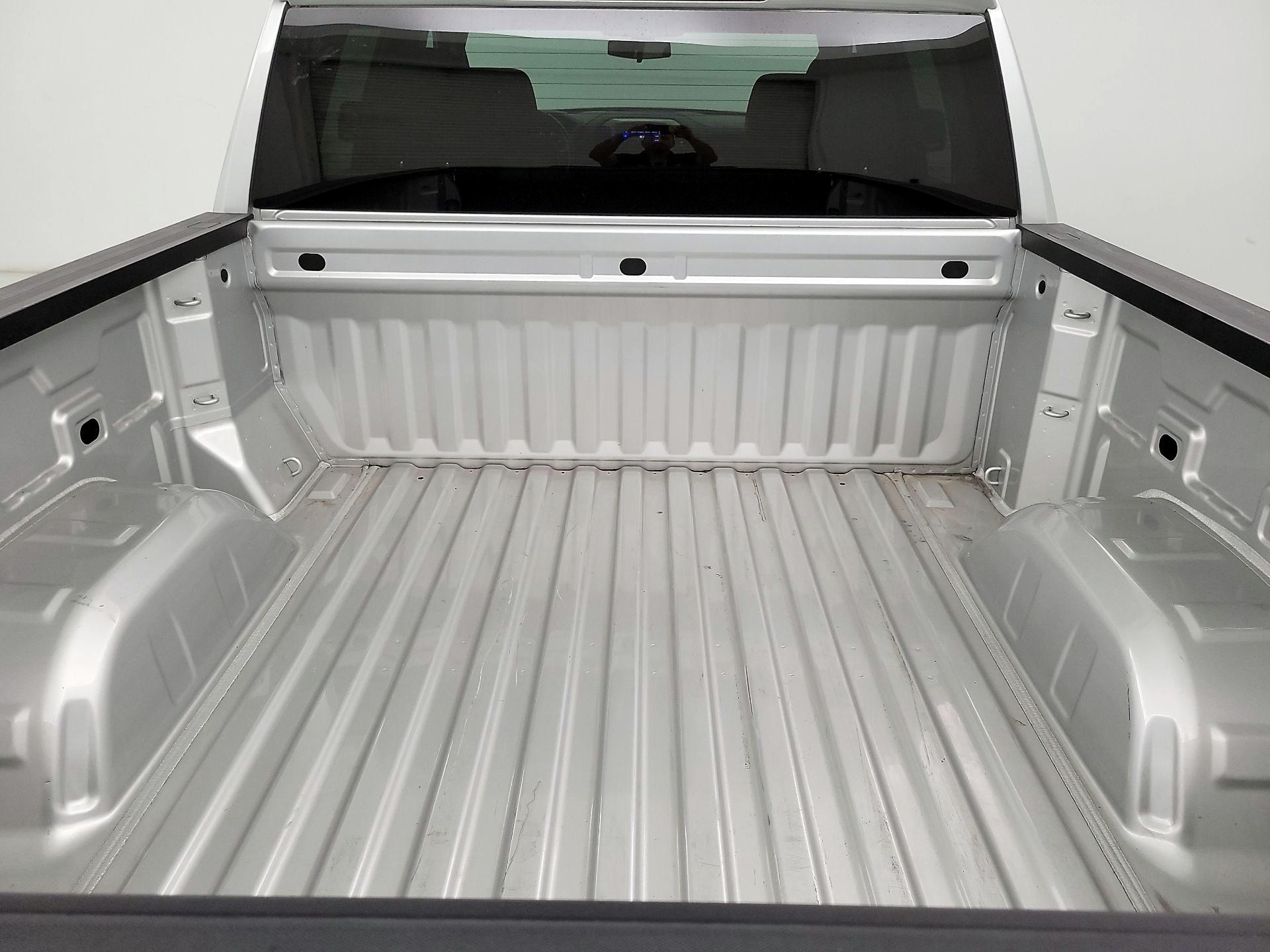Thumbnail: 2021 Chevrolet Silverado 1500 - 20