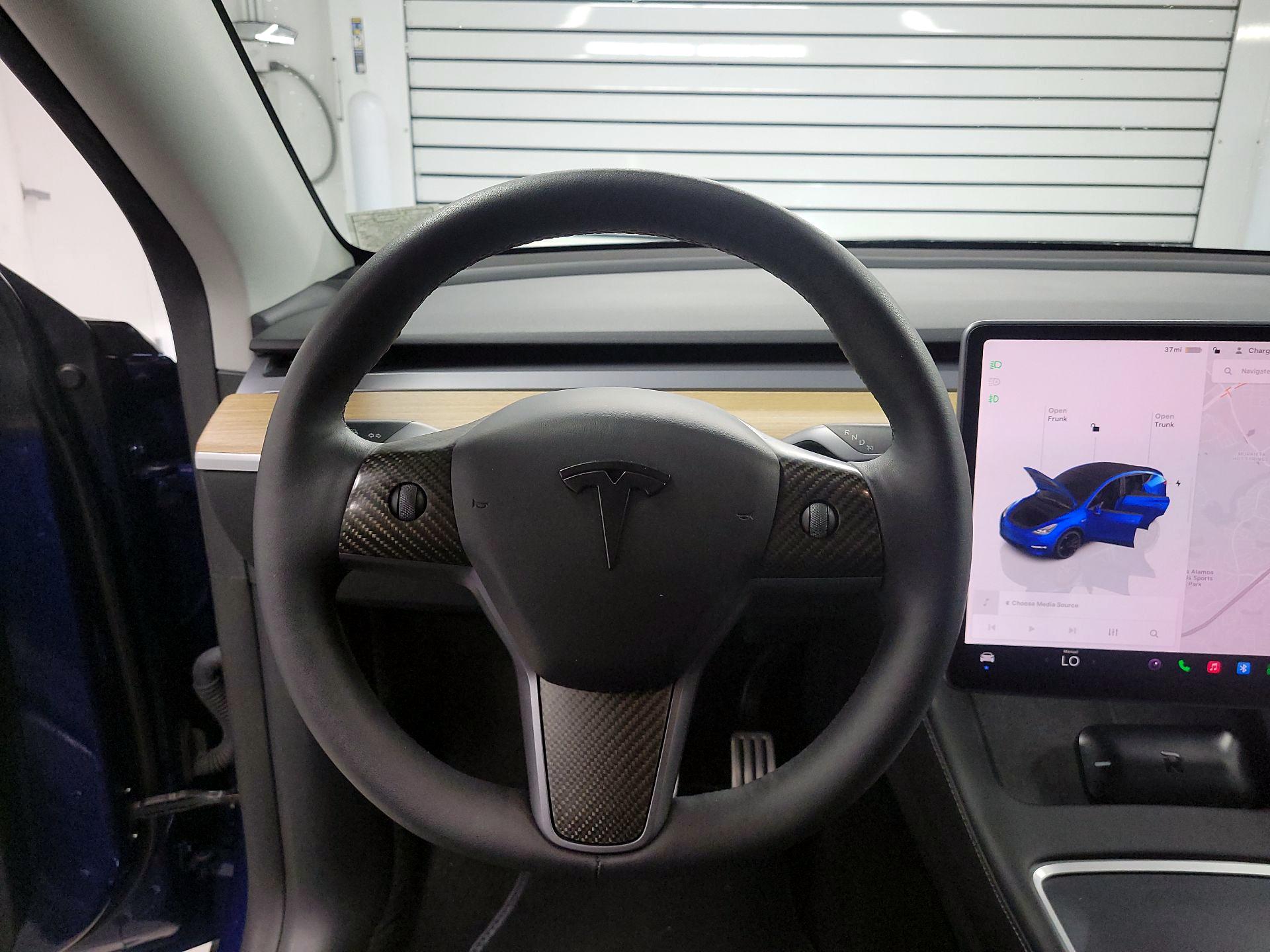 Thumbnail: 2023 Tesla Model Y - 10