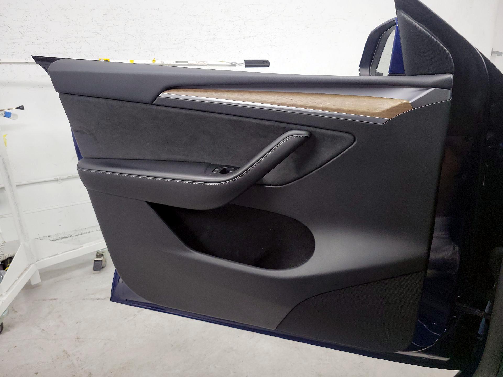Thumbnail: 2023 Tesla Model Y - 12