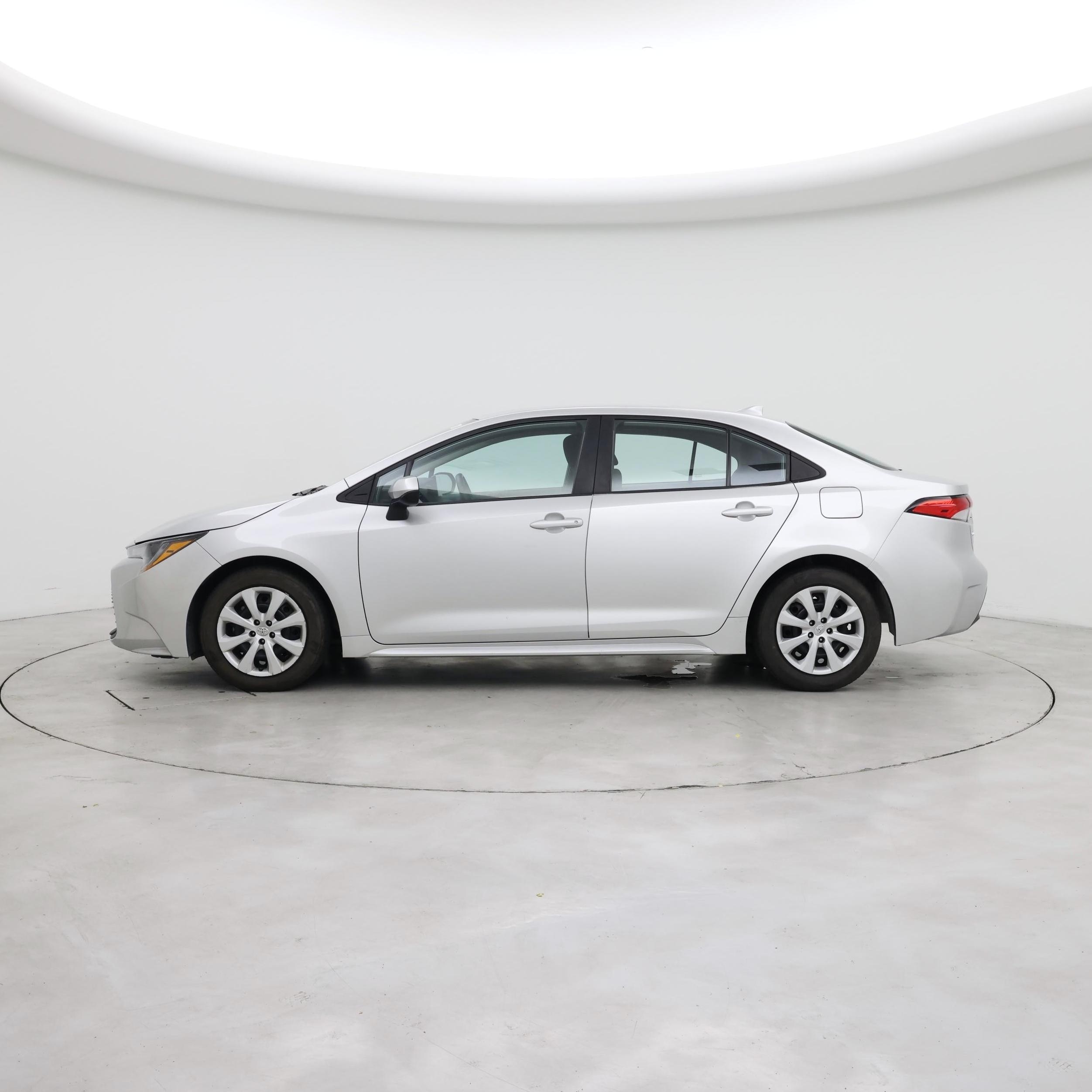 Thumbnail: 2023 Toyota Corolla - 3