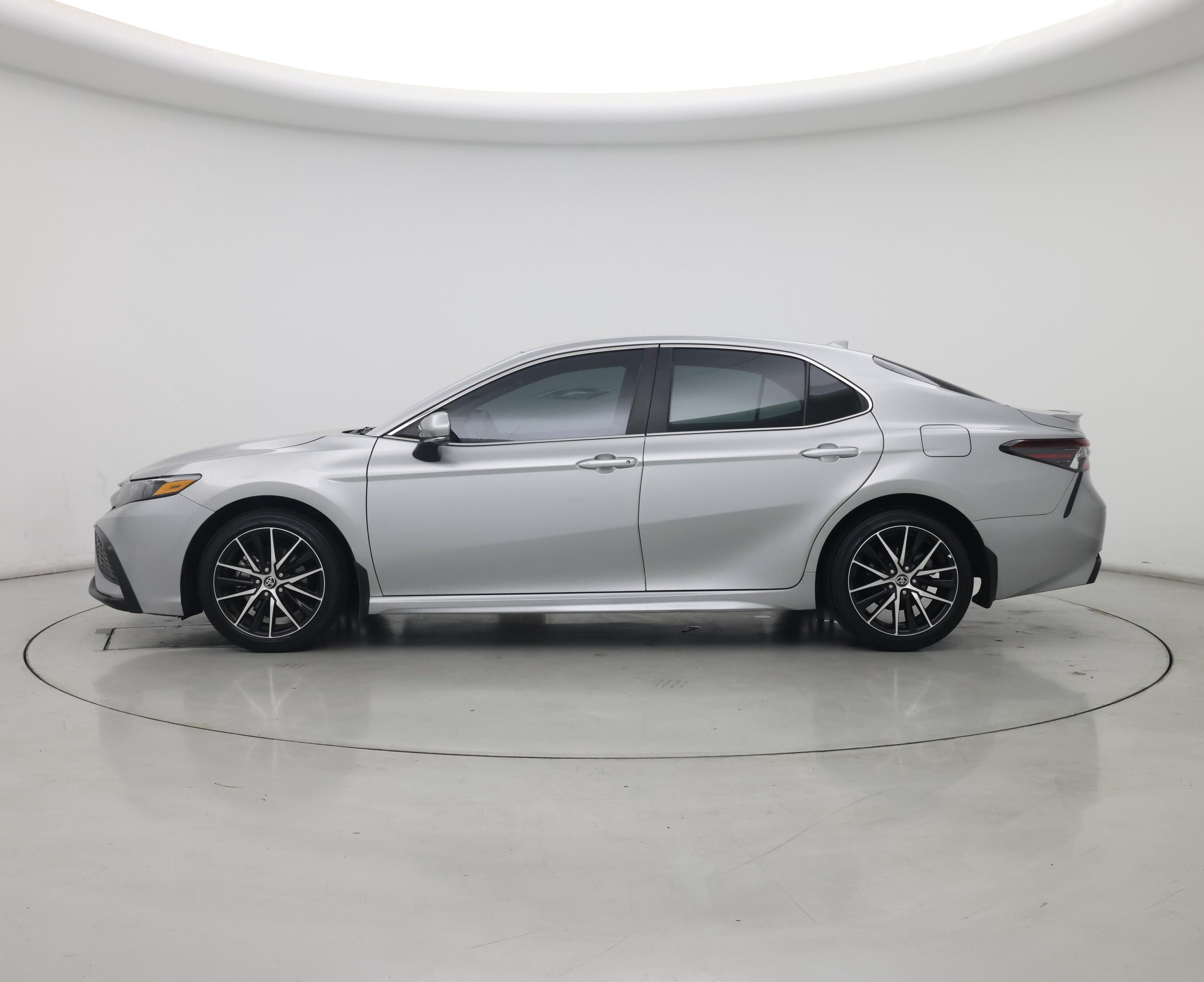 Thumbnail: 2023 Toyota Camry - 3