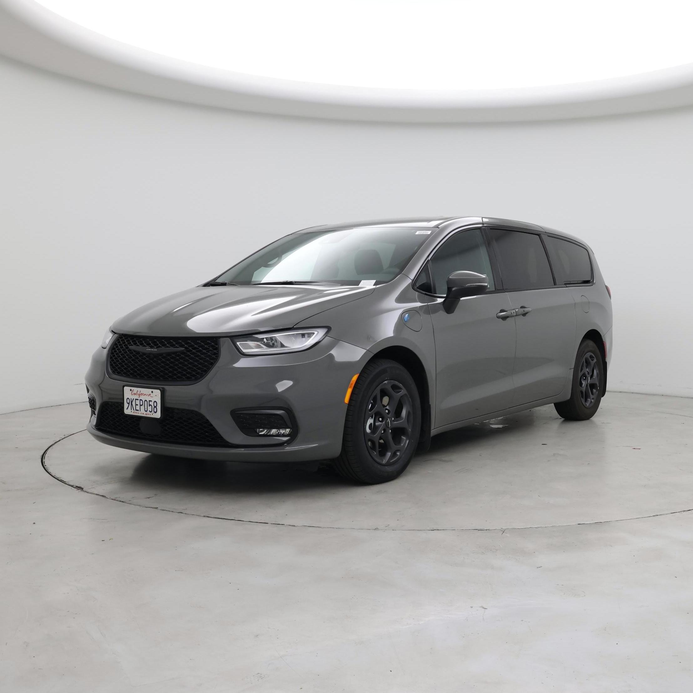 Thumbnail: 2023 Chrysler Pacifica - 4