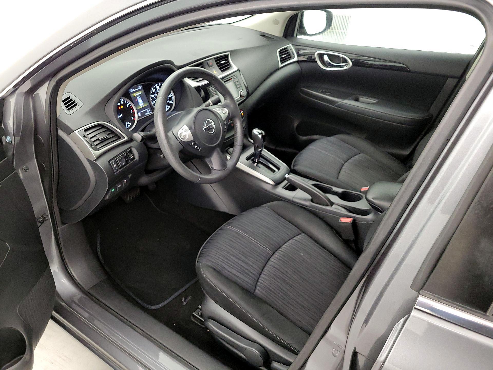 Thumbnail: 2017 Nissan Sentra - 11