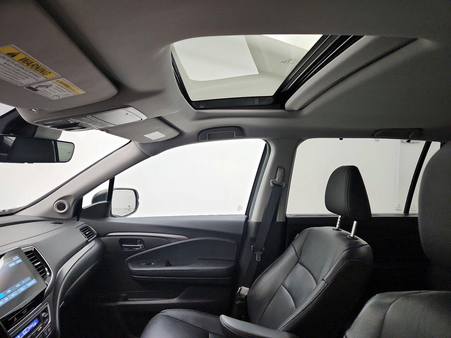 Thumbnail: 2020 Honda Pilot - 19
