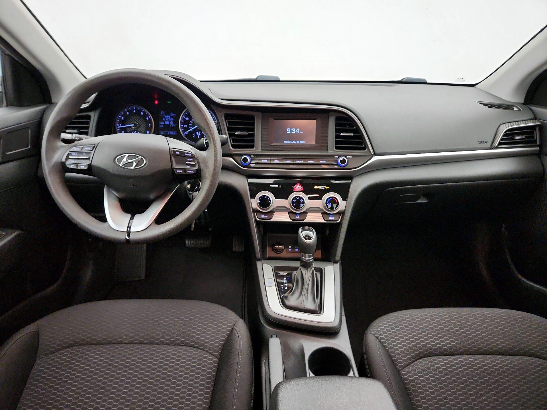 Thumbnail: 2019 Hyundai Elantra - 9