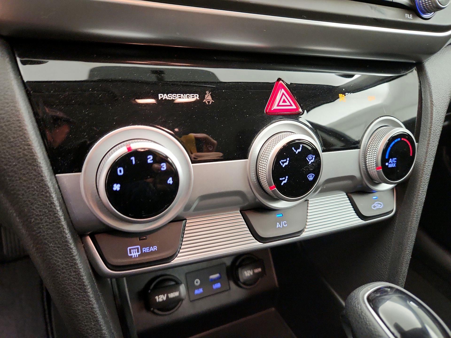 Thumbnail: 2019 Hyundai Elantra - 16