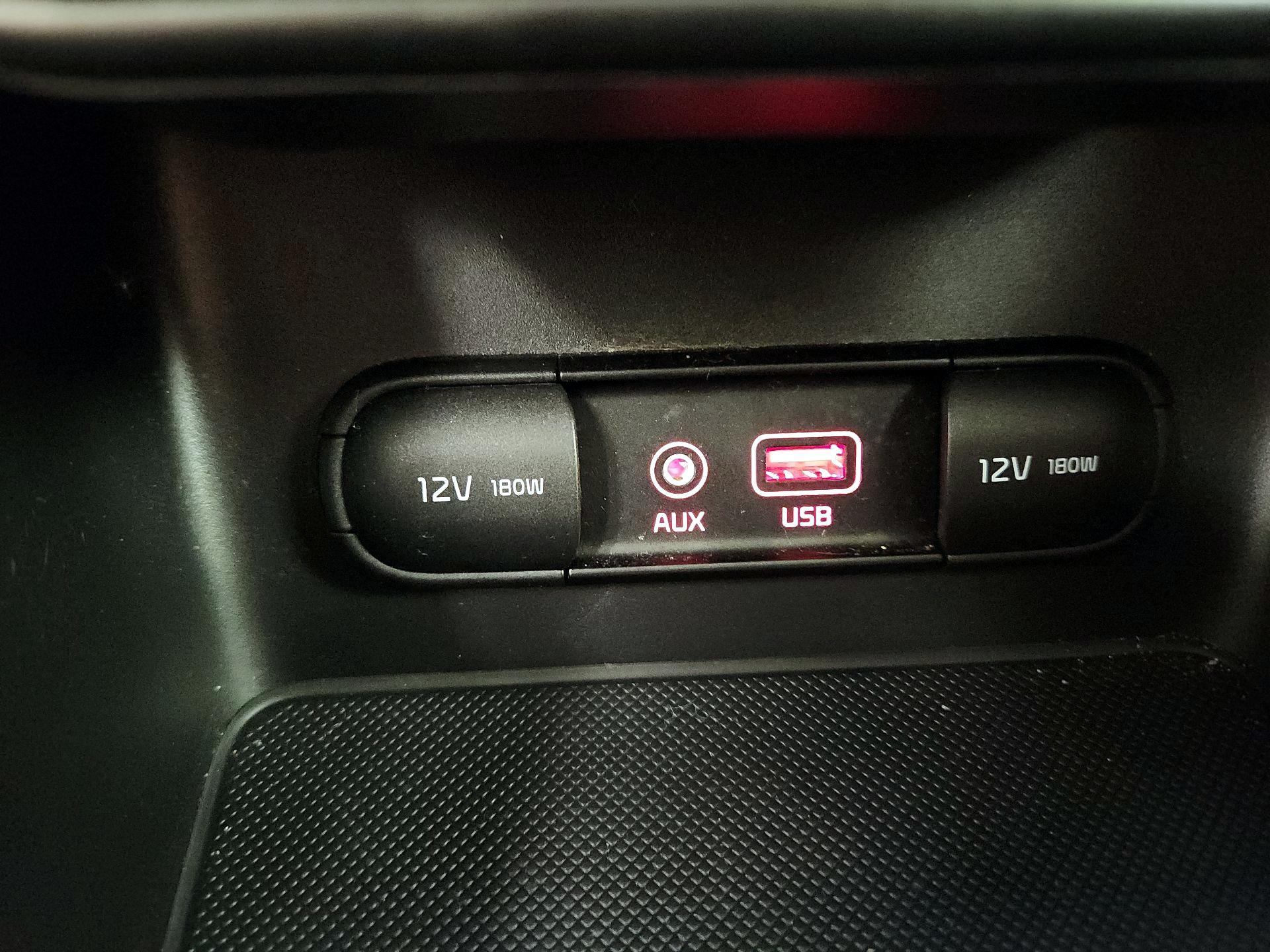 Thumbnail: 2017 Kia Sportage - 18