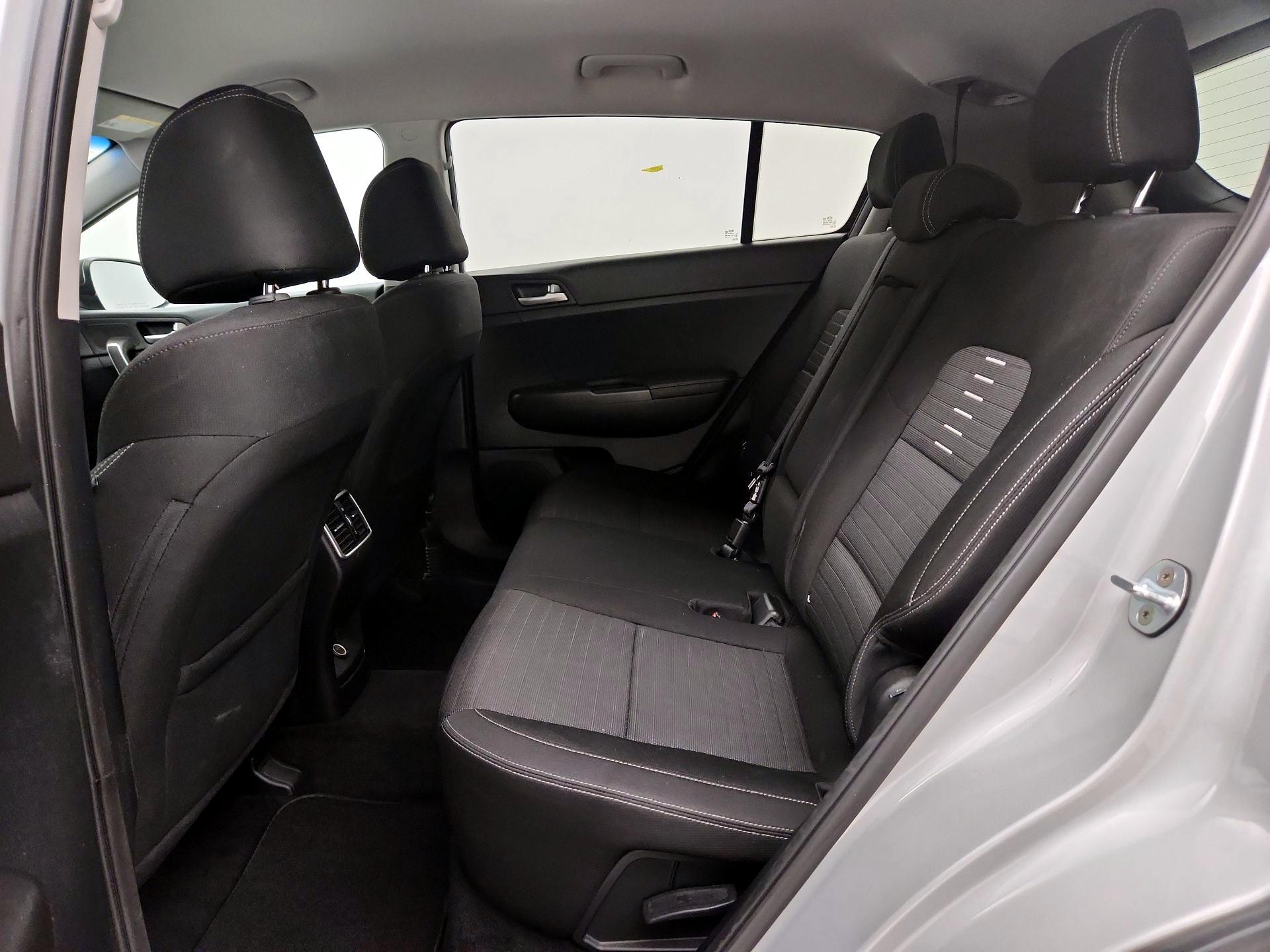 Thumbnail: 2017 Kia Sportage - 19