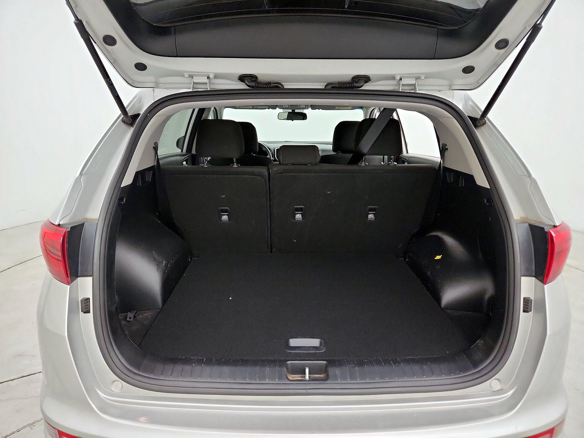 Thumbnail: 2017 Kia Sportage - 20