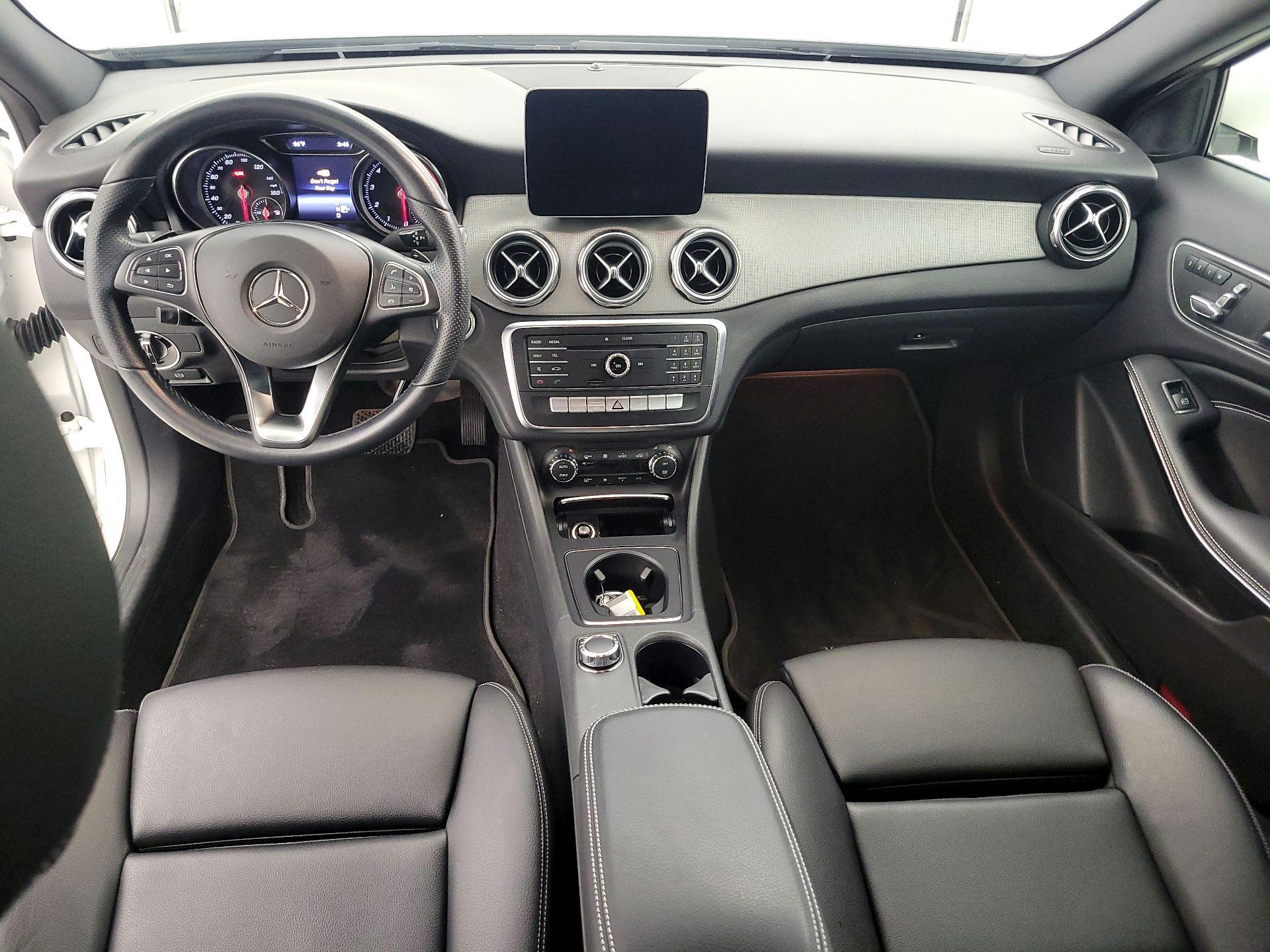 Thumbnail: 2020 Mercedes-Benz GLA - 9