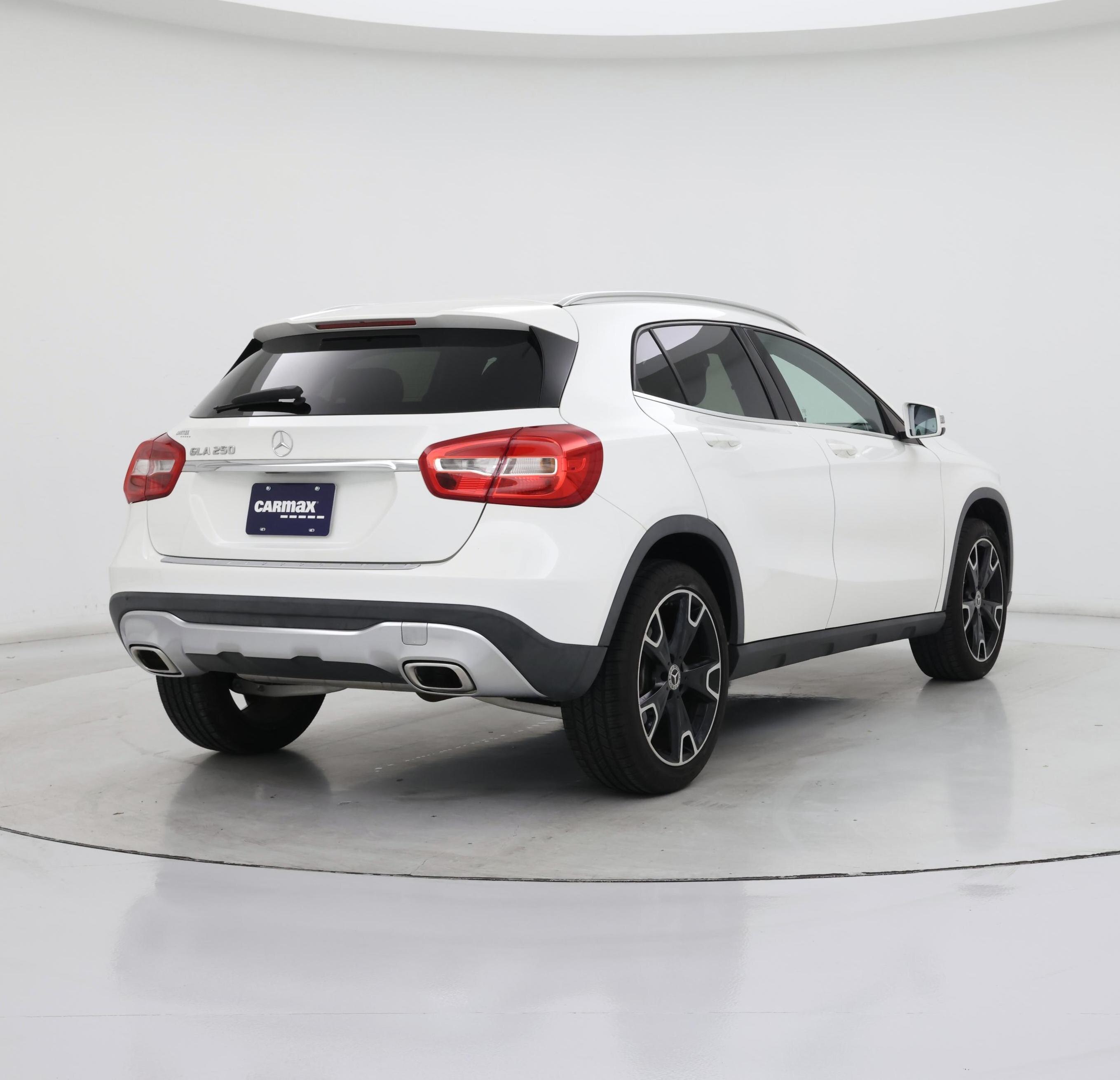 Thumbnail: 2020 Mercedes-Benz GLA - 8