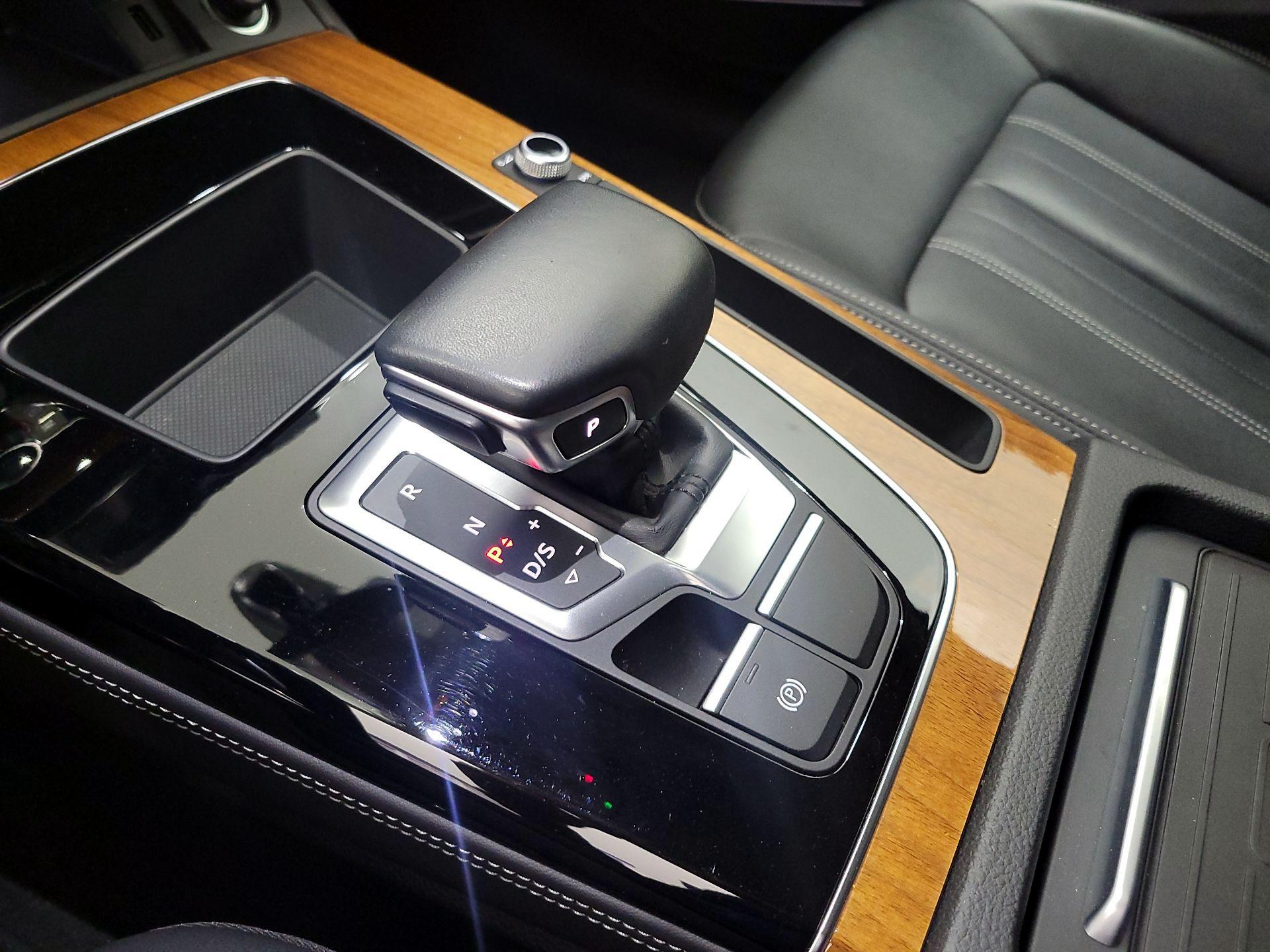 Thumbnail: 2021 Audi Q5 - 17