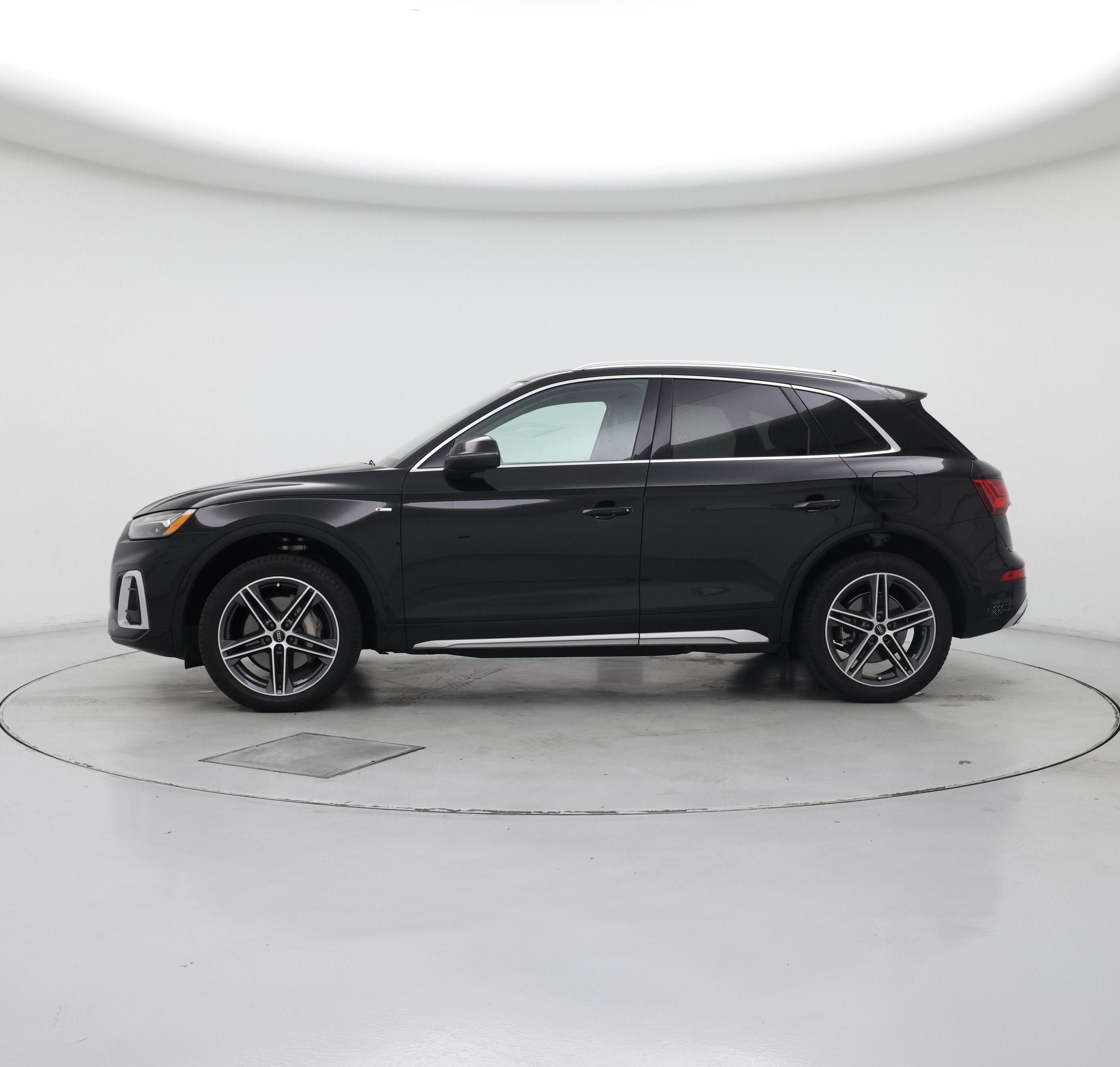 Thumbnail: 2021 Audi Q5 - 3