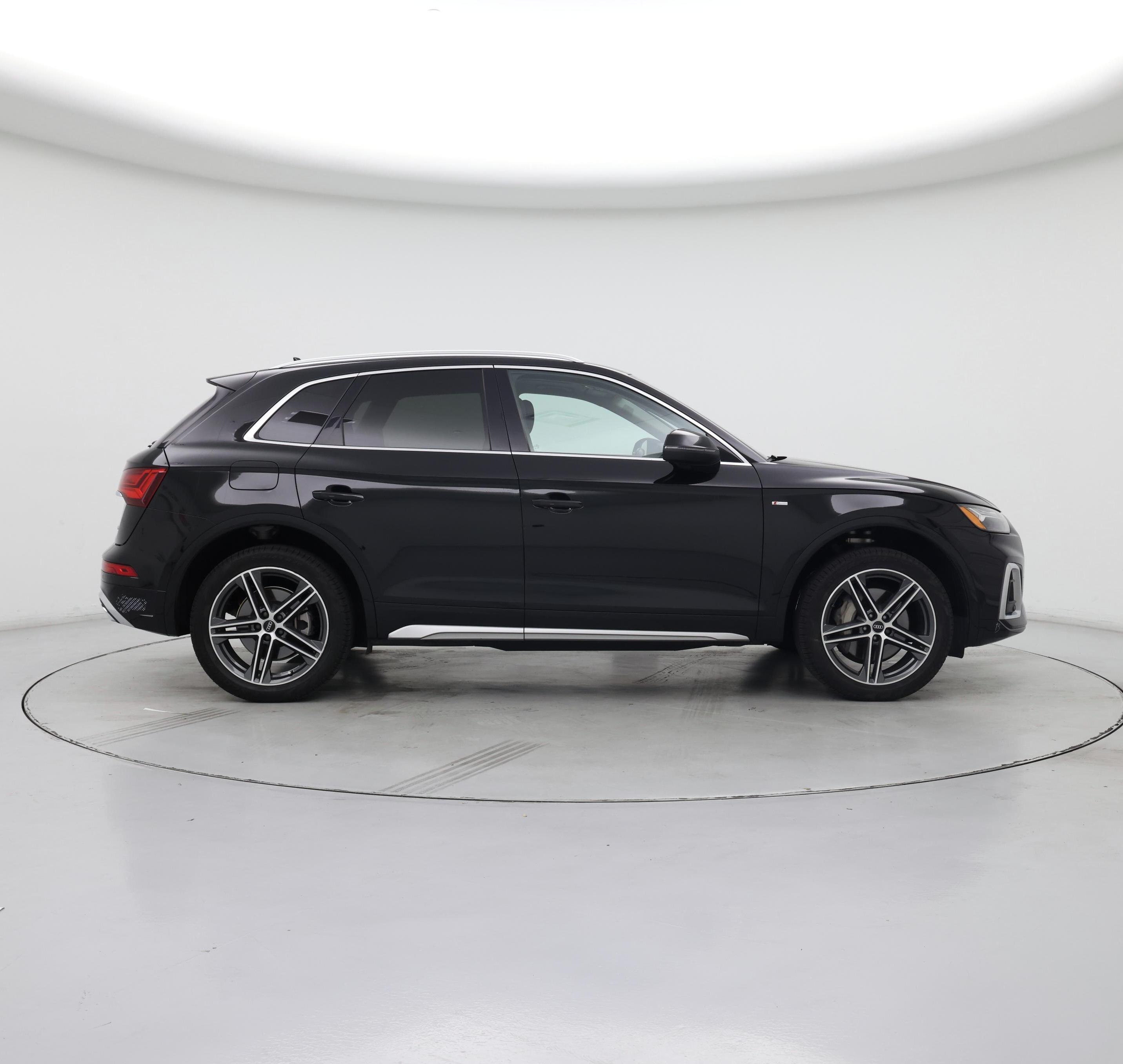 Thumbnail: 2021 Audi Q5 - 7