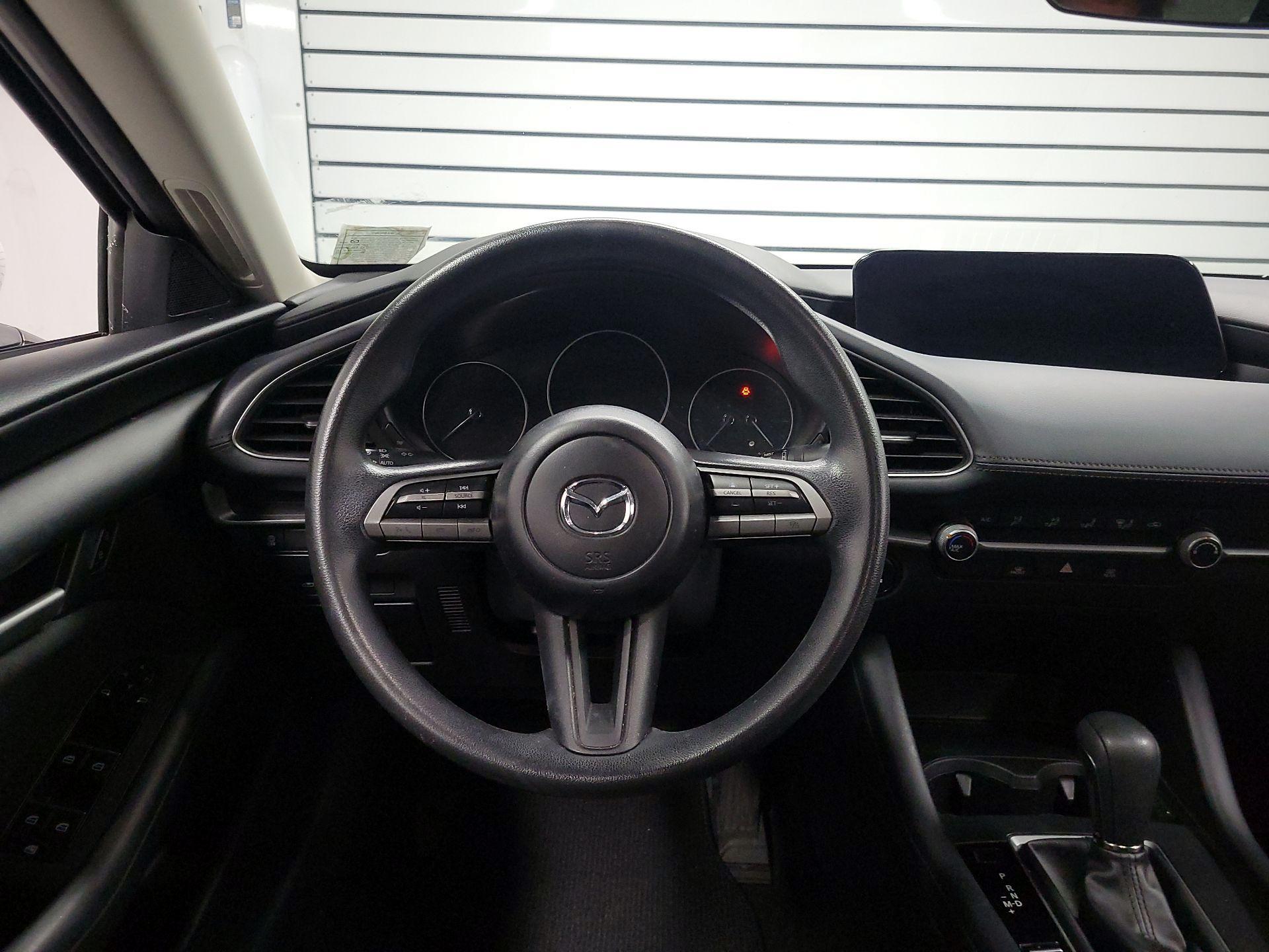 Thumbnail: 2022 Mazda Mazda3 - 10